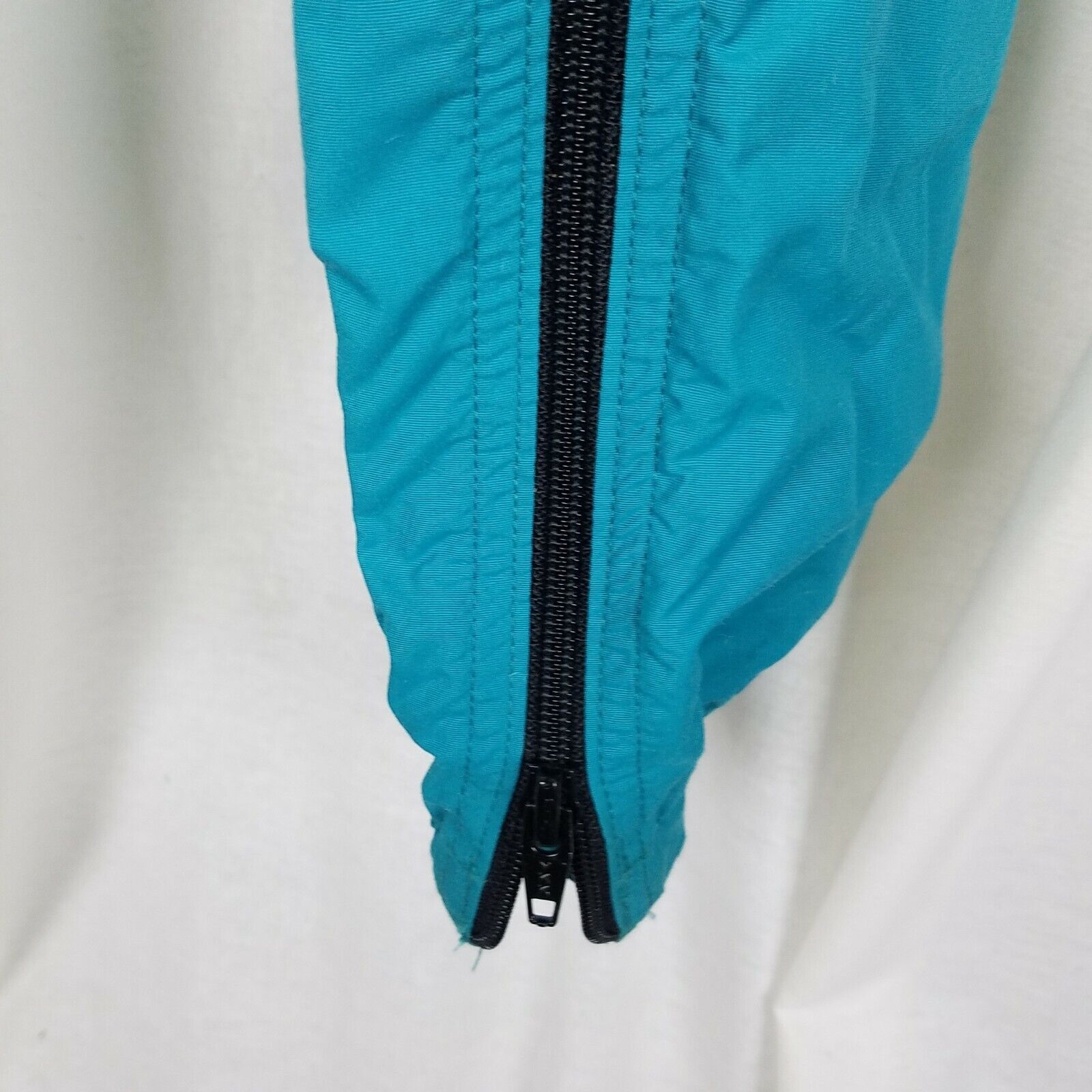 Woolrich Woolen Mills Vtg Woolrich Nylon Zip Off Legs Windbreaker Pants Sz XL USA Size US 36 / EU 52 - 5 Thumbnail