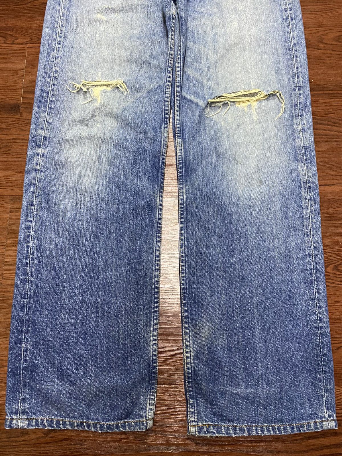 Levi's Vintage Clothing Vintage Levis 503 80’s Faded Wash Distressed Loose Jeans Size US 32 / EU 48 - 5 Thumbnail