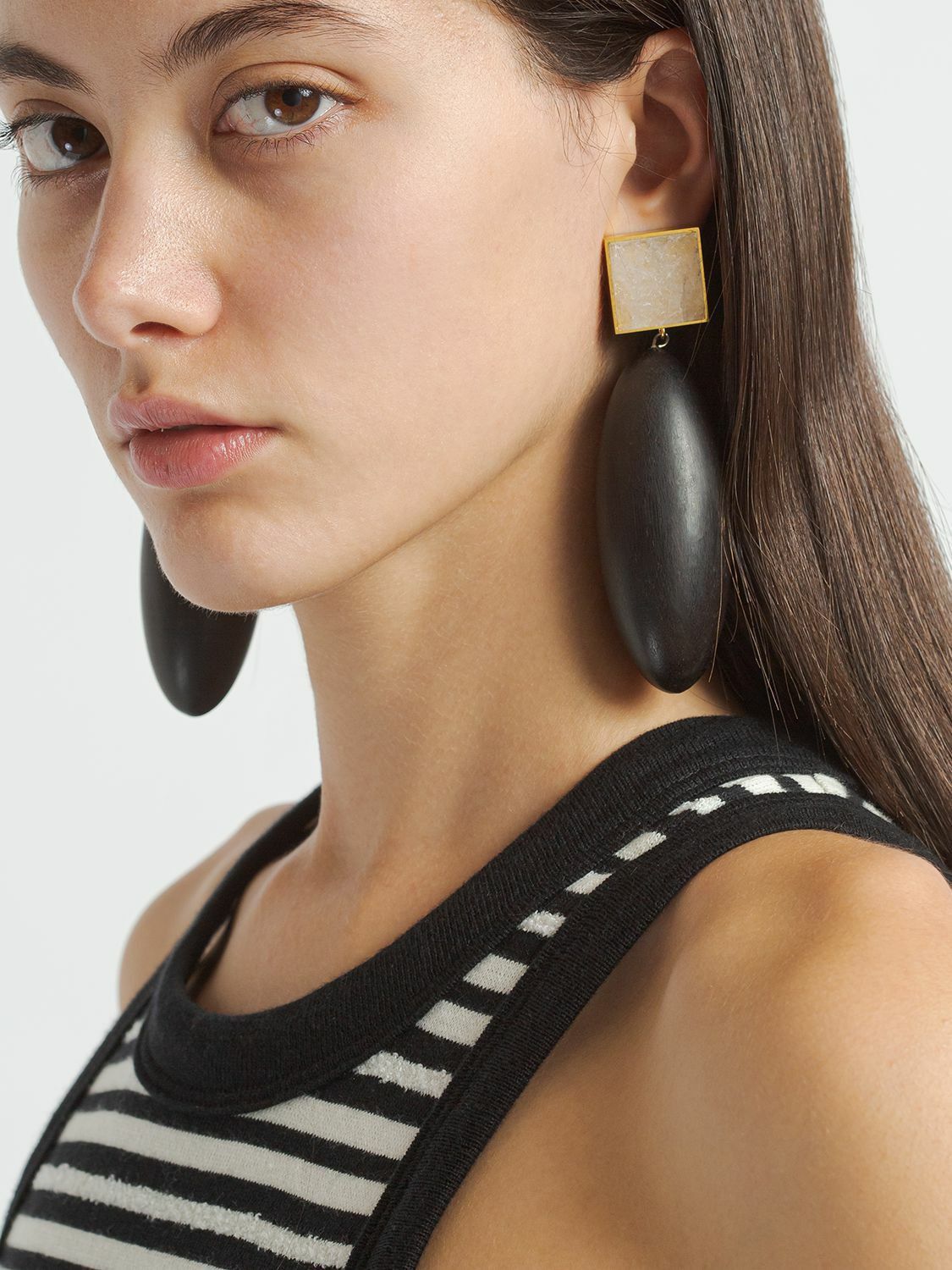 Saint Laurent Paris o1bcso1str0226 Size: OS/Square Earrings in Black Size ONE SIZE - 3 Thumbnail