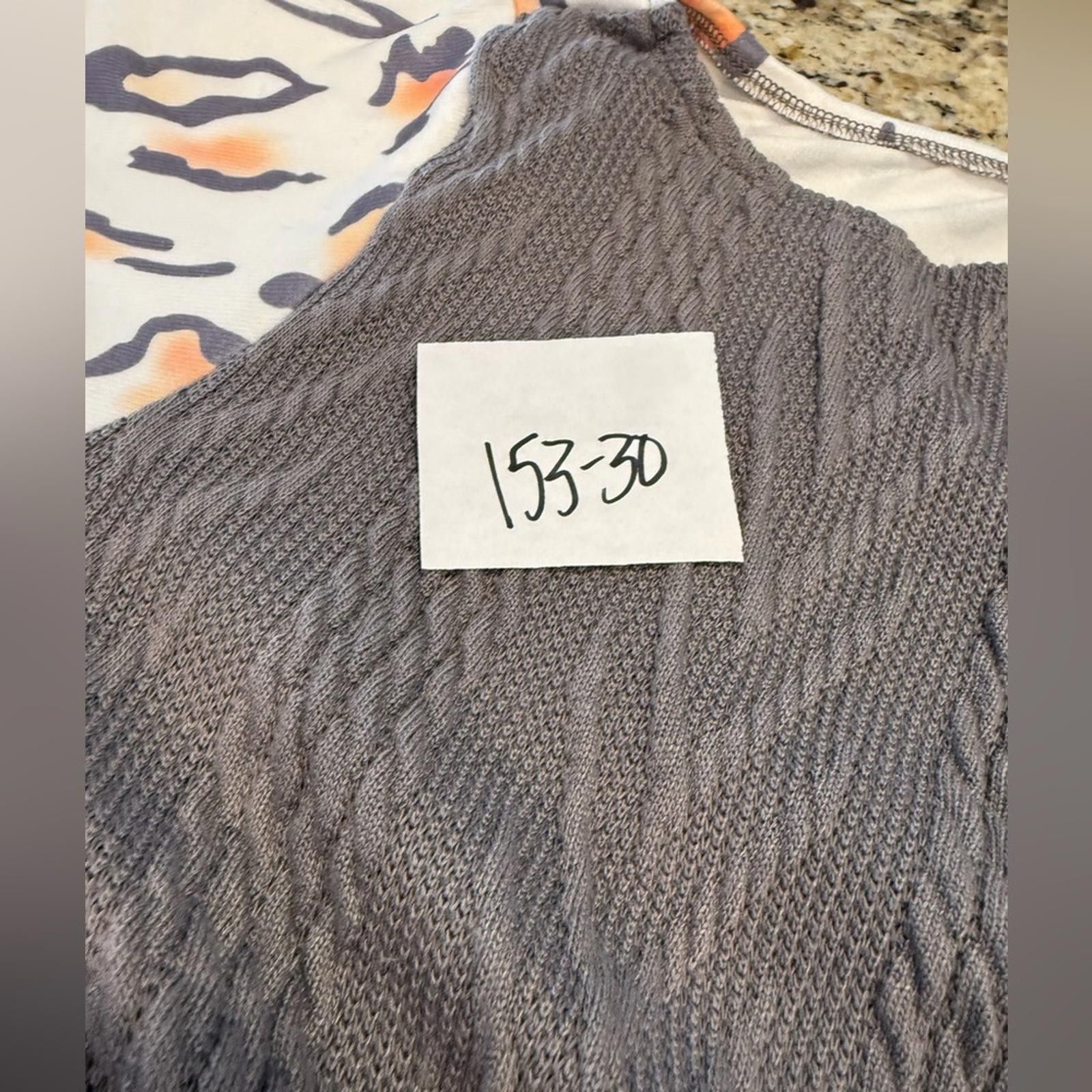 Other Cold Shoulder color block sweater gray & pink leopard SZ XL Size XL / US 12-14 / IT 48-50 - 12 Thumbnail