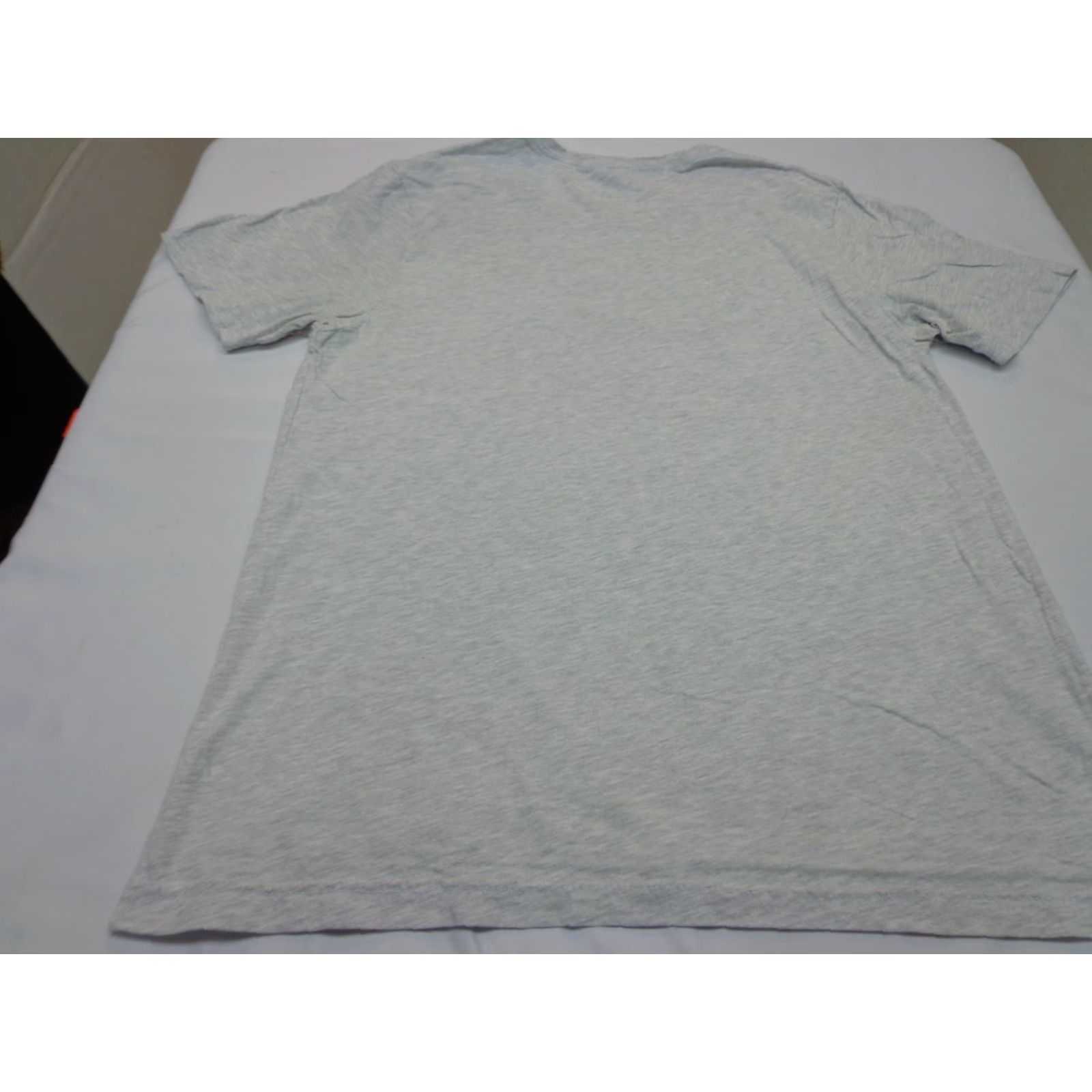 Hurley Hurley T-Shirt Size L Gray Floral Box Logo Short Sleeve Round Neck Mens Cotton Blend Breathable Classic Regular Summer Size US L / EU 52-54 / 3 - 7 Thumbnail