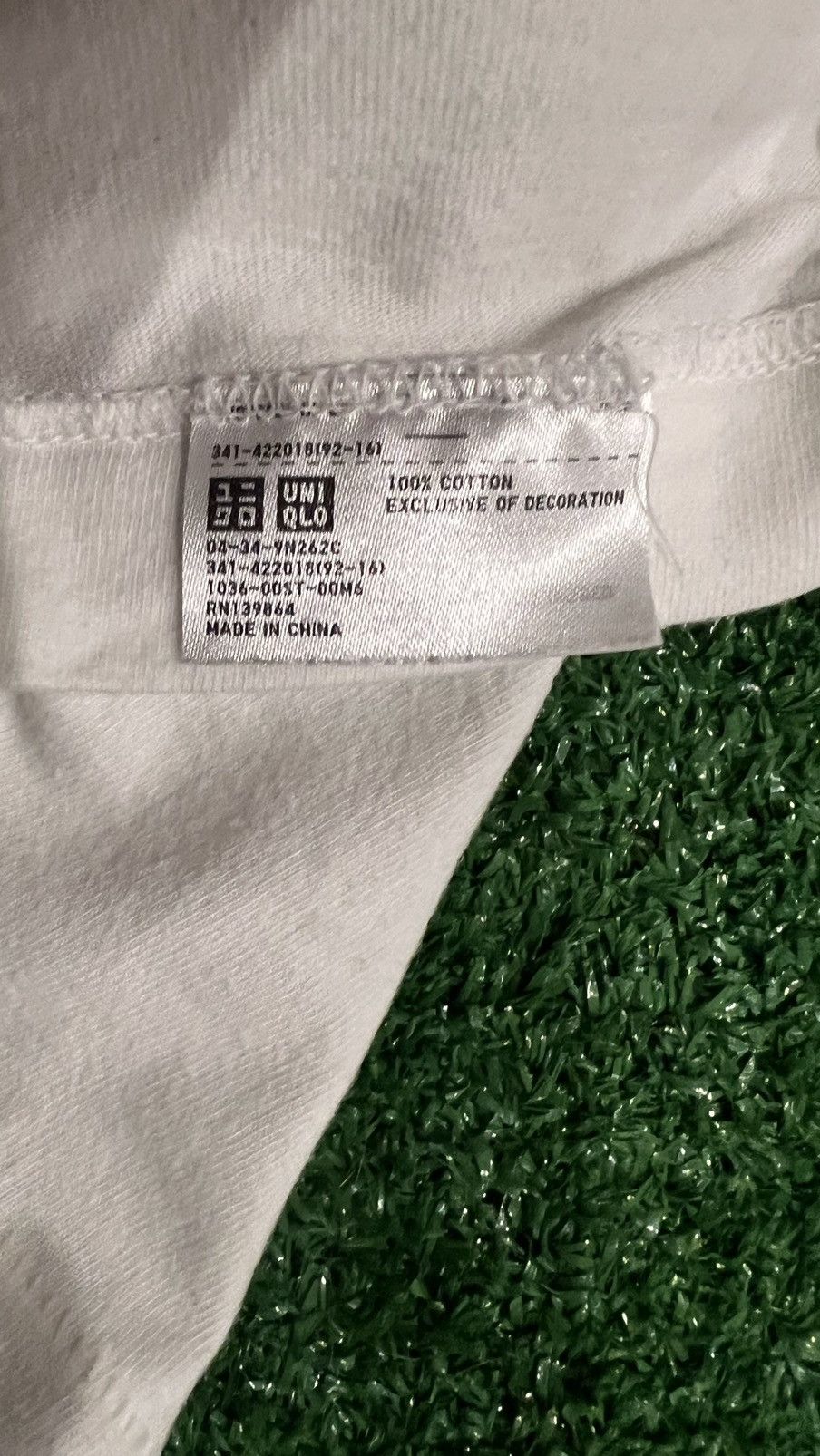 Kaws × Uniqlo KAWS x Uniqlo Gone Tee Size US M / EU 48-50 / 2 - 6 Thumbnail