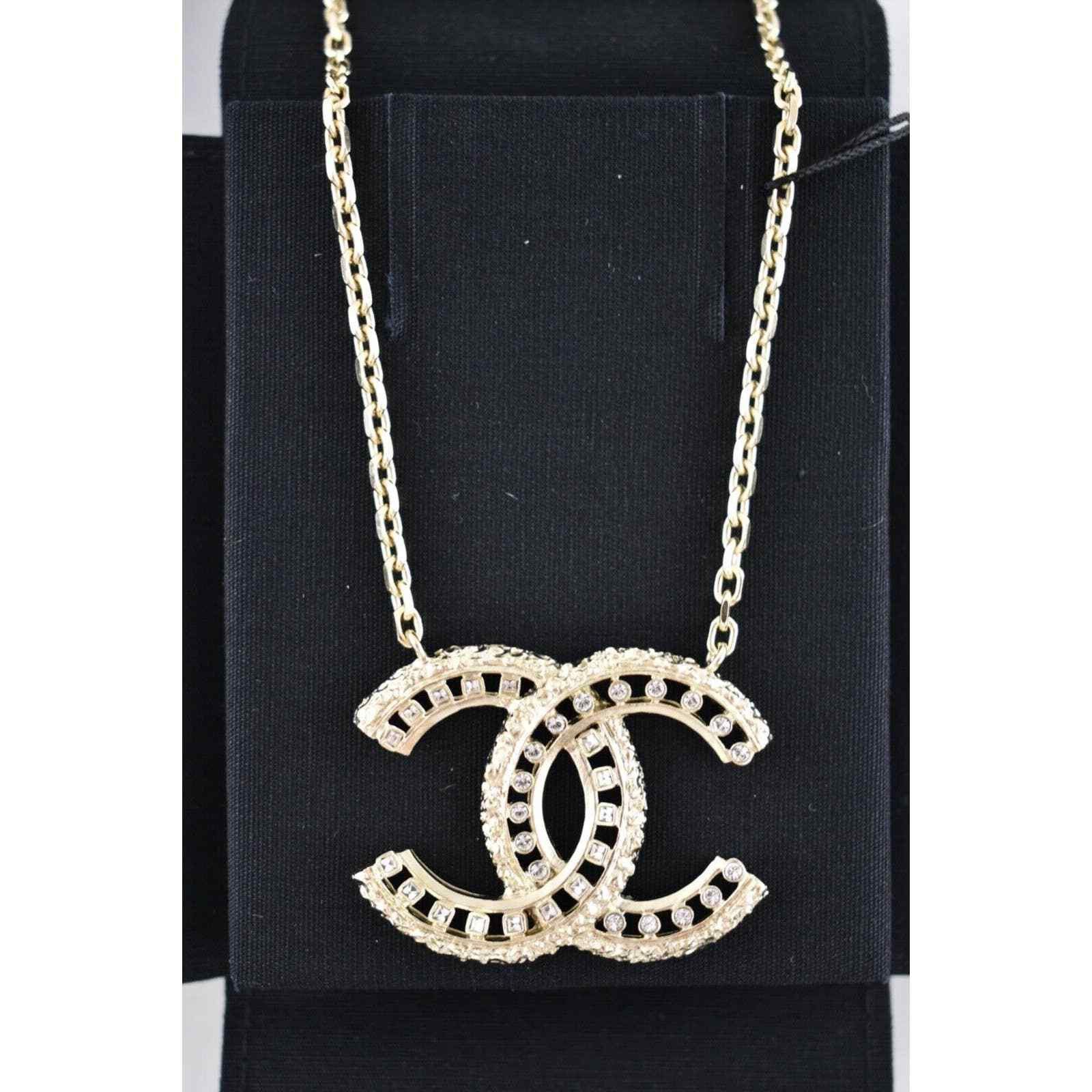 Chanel Chanel 22C Gold Metal Crystal Cuban Pendant Necklace Size ONE SIZE - 1 Thumbnail