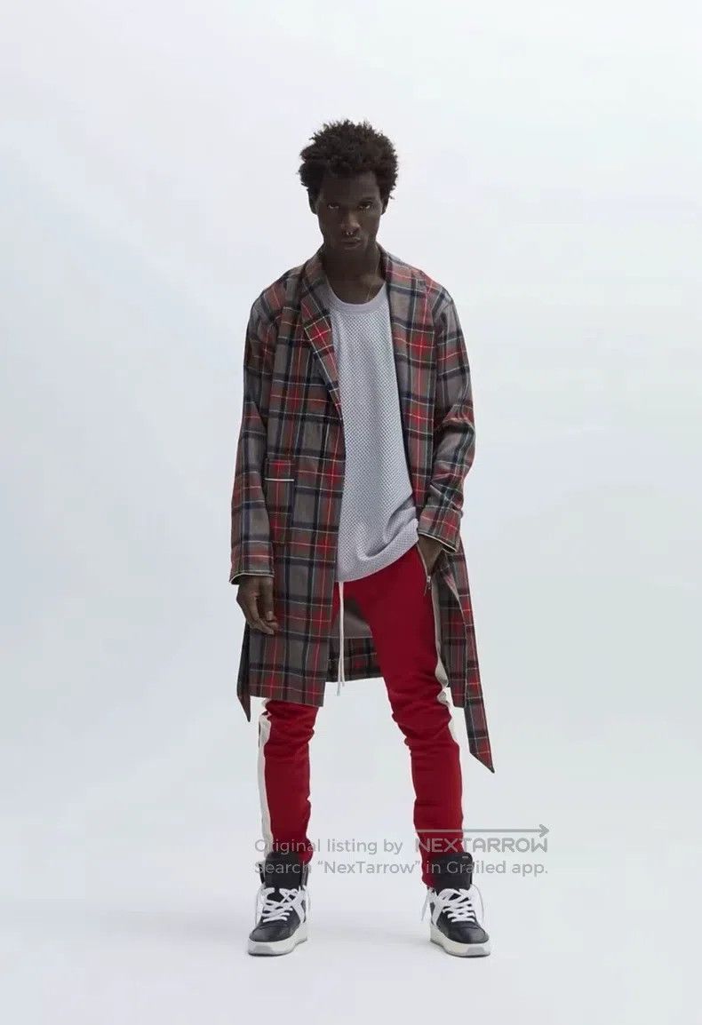 Fear of God fear of god The fifth season of China-limited red and whit Size US 32 / EU 48 - 7 Thumbnail