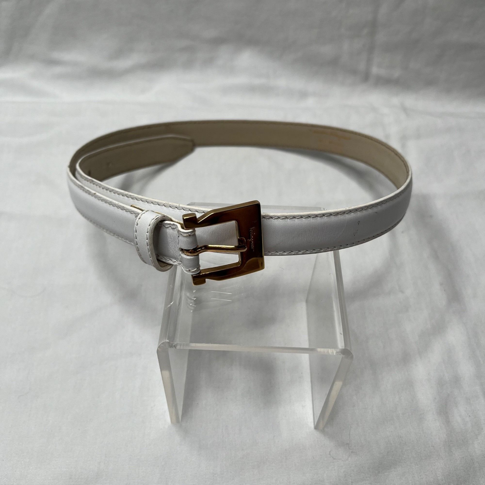 Salvatore Ferragamo Salvatore Ferragamo White Leather Belt Gold Hardware Size 70 Size ONE SIZE - 2 Thumbnail