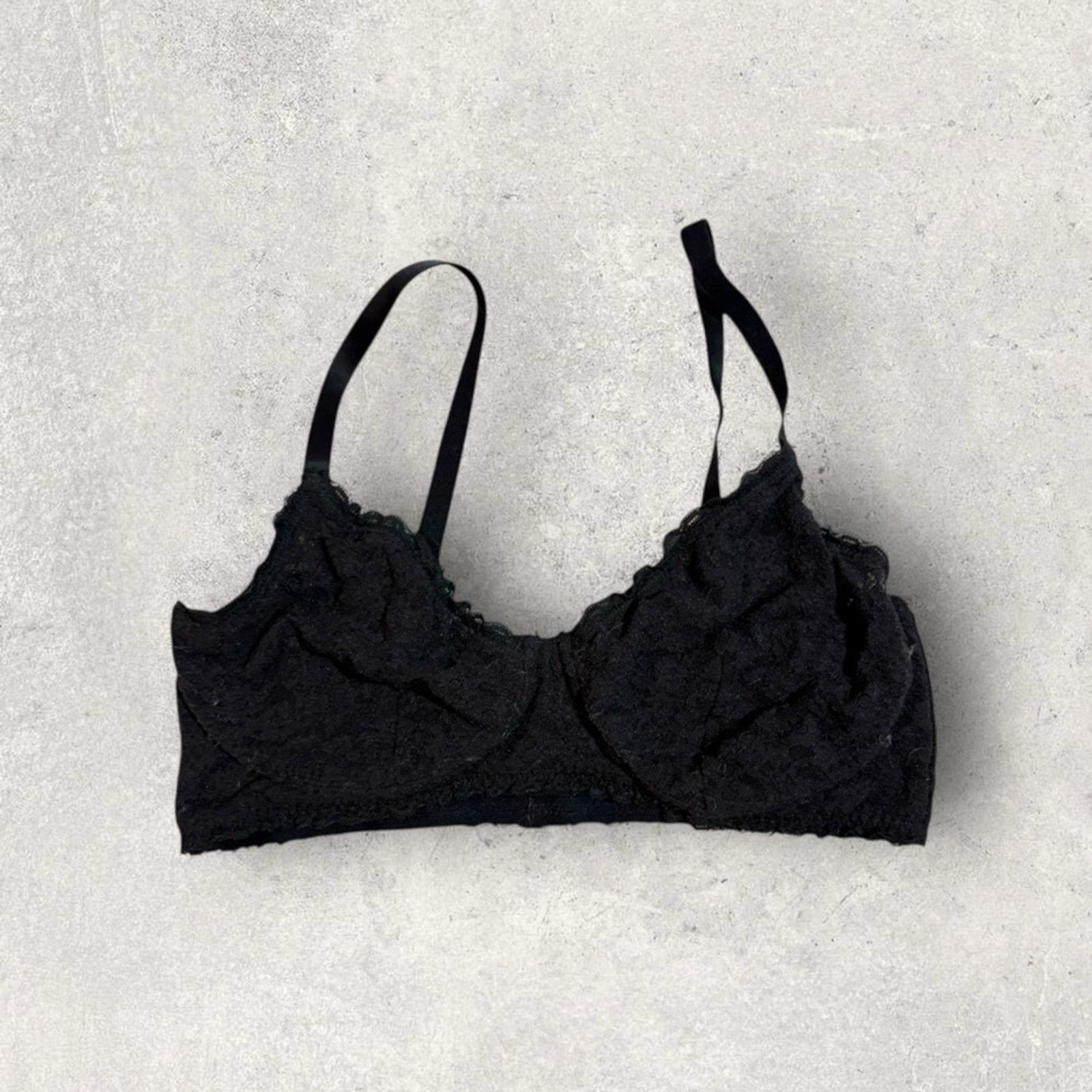 American Eagle Outfitters Elegant Black Lace Bralette Size ONE SIZE - 1 Preview