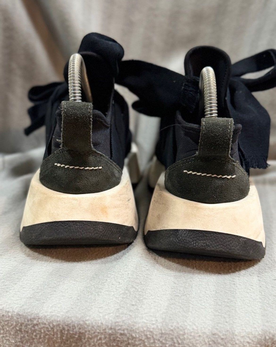Maison Margiela Authentic Maison Margiela MM6 Bow Flare Sneakers Size US 6 / IT 36 - 4 Thumbnail