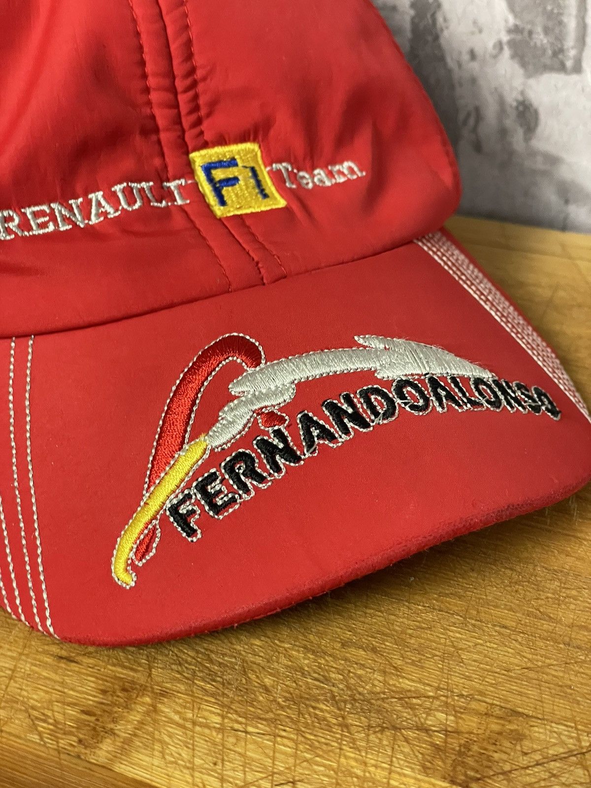 Vintage Vintage Authentic Fernando Alonso F1 Daring Cap Size 26 - 3 Thumbnail