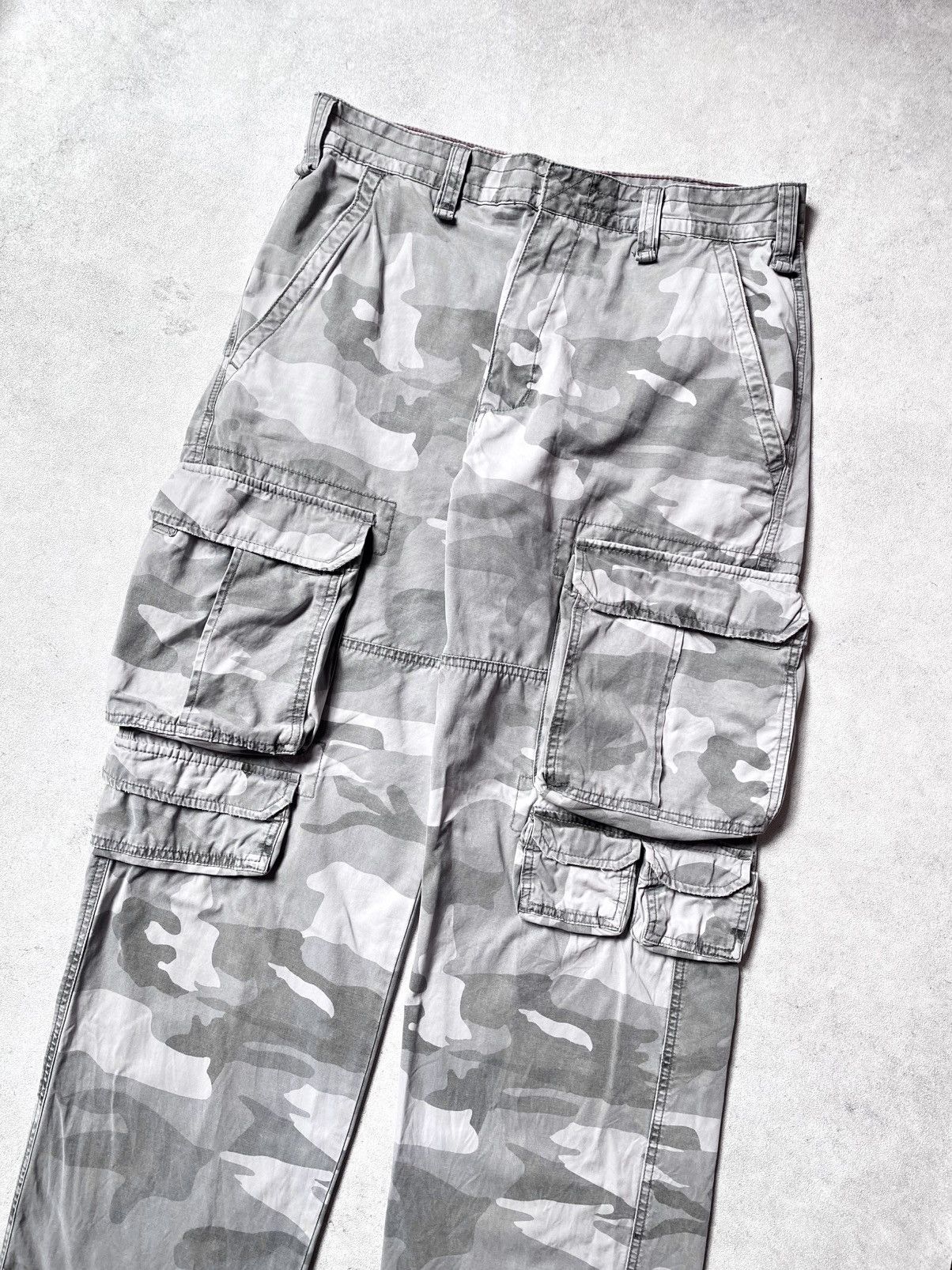 If Six Was Nine Y2K Mossimo Camo Cargo Multipocket Baggy 90s Skater Size US 32 / EU 48 - 4 Thumbnail
