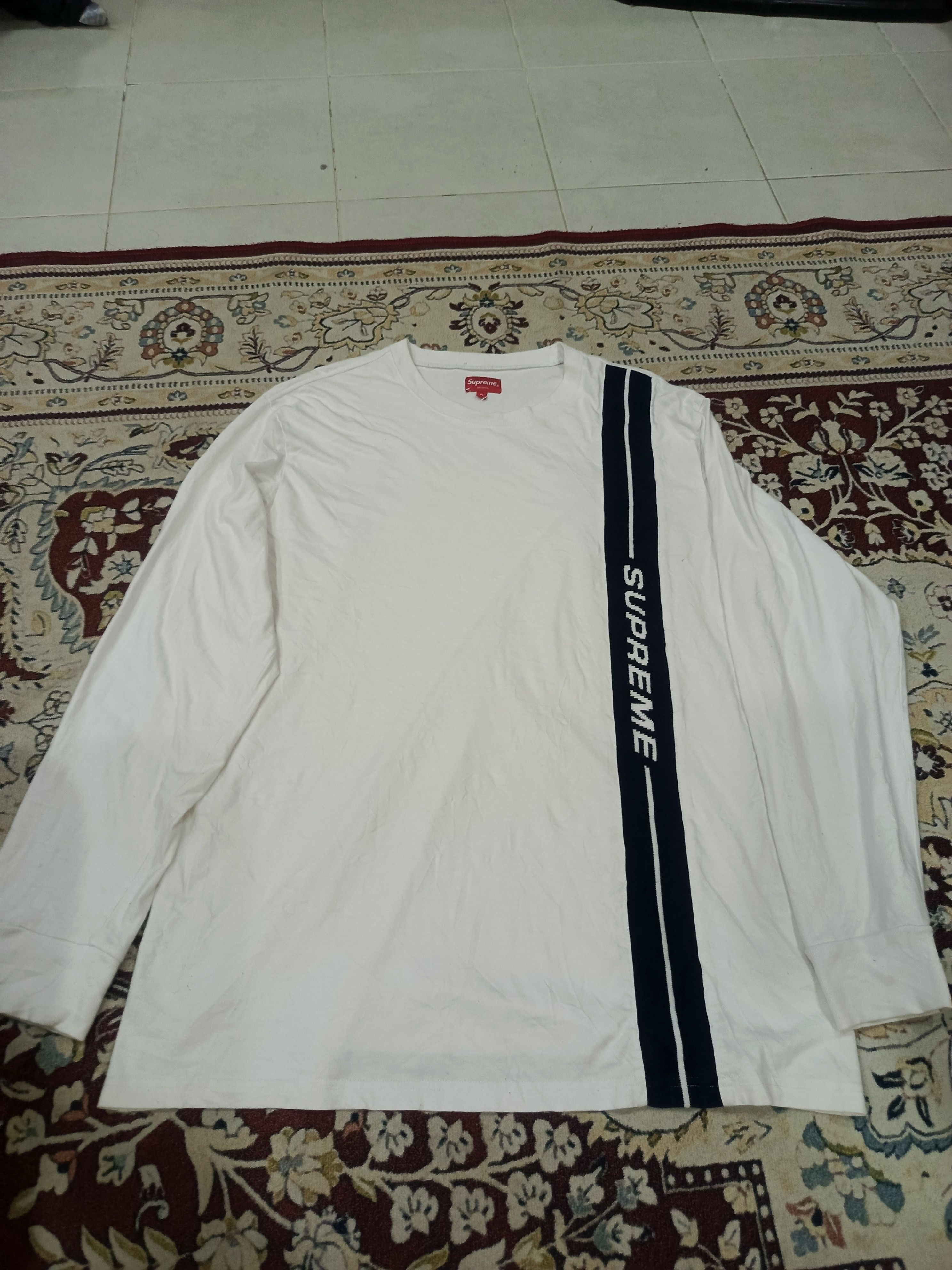 Supreme supreme vertical logo stripe Size US XL / EU 56 / 4 - 1 Thumbnail