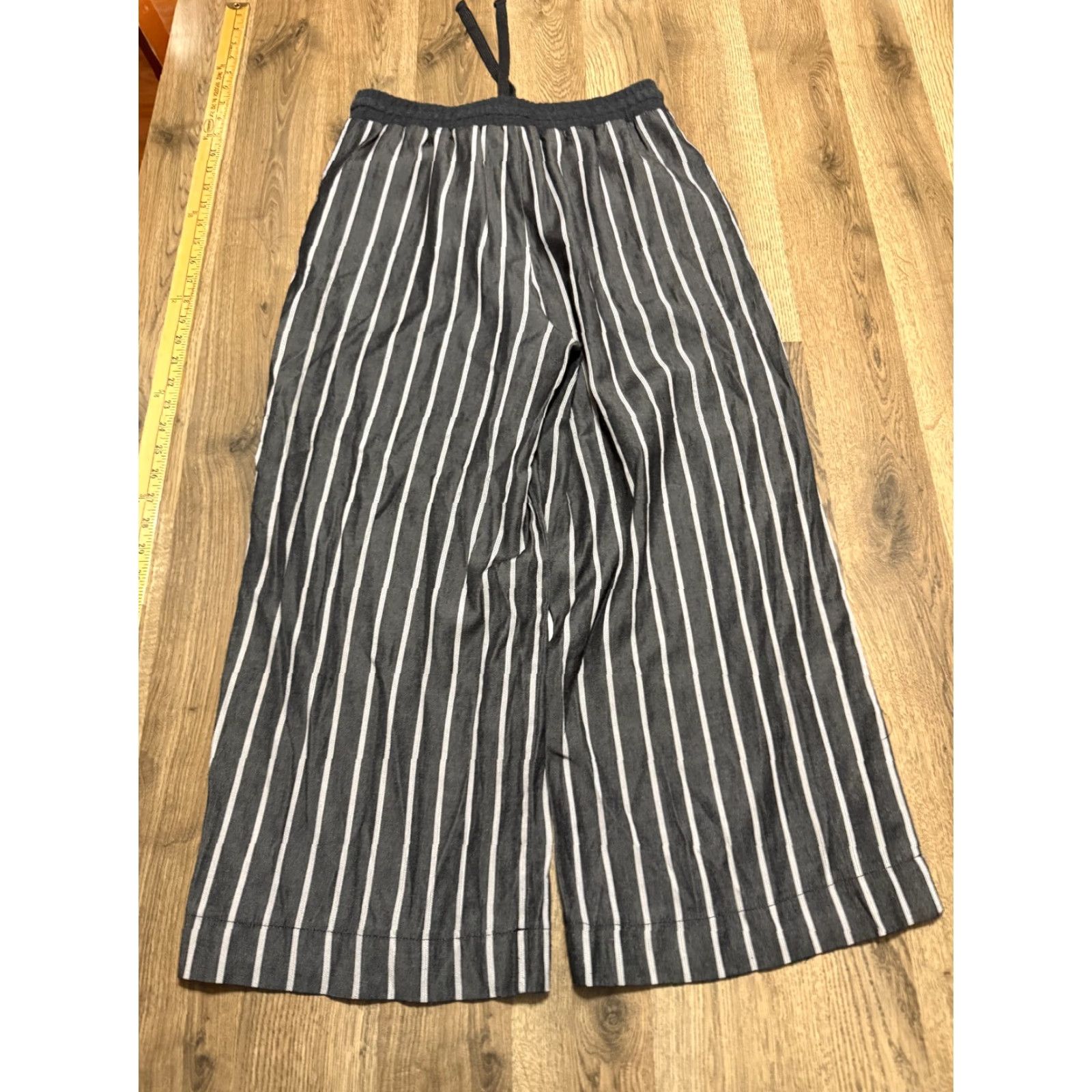 Vintage Hem & Thread Pants Women's Medium Gray White Stripe Pull On Tie Waist Wide-Leg Ankle Pants Mens? Womens Size 32" / US 10 / IT 46 - 2 Thumbnail