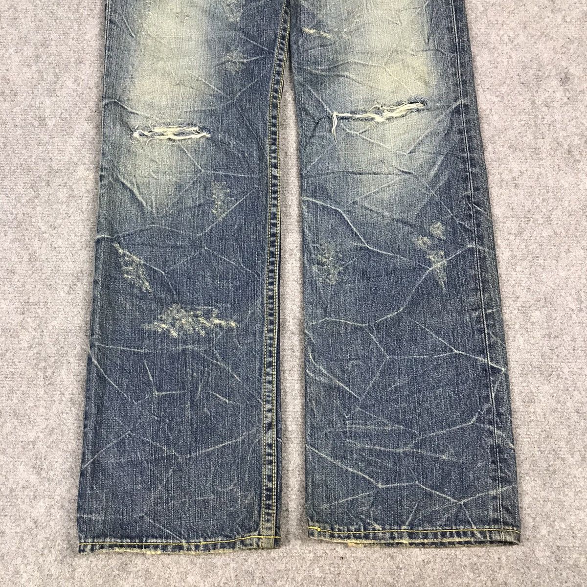 Japanese Brand Japaners Style denim Distressed pants Size US 28 / EU 44 - 2 Thumbnail