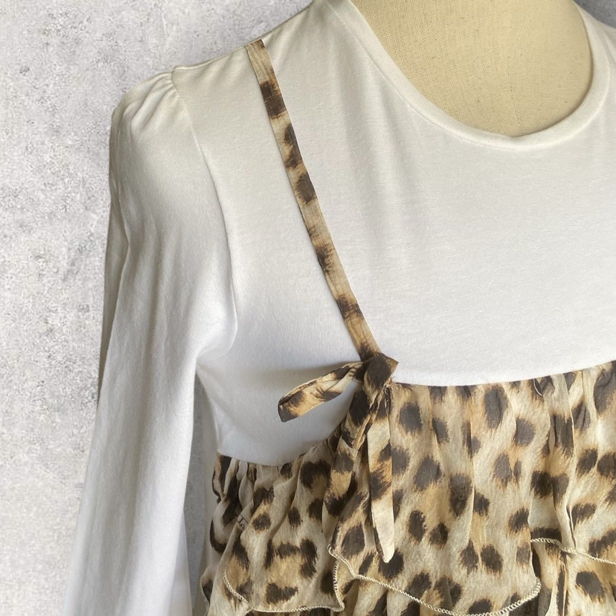 Roberto Cavalli 2011 Leopard Ruffle Appliqué L/S Size XS / US 0-2 / IT 36-38 - 2 Thumbnail