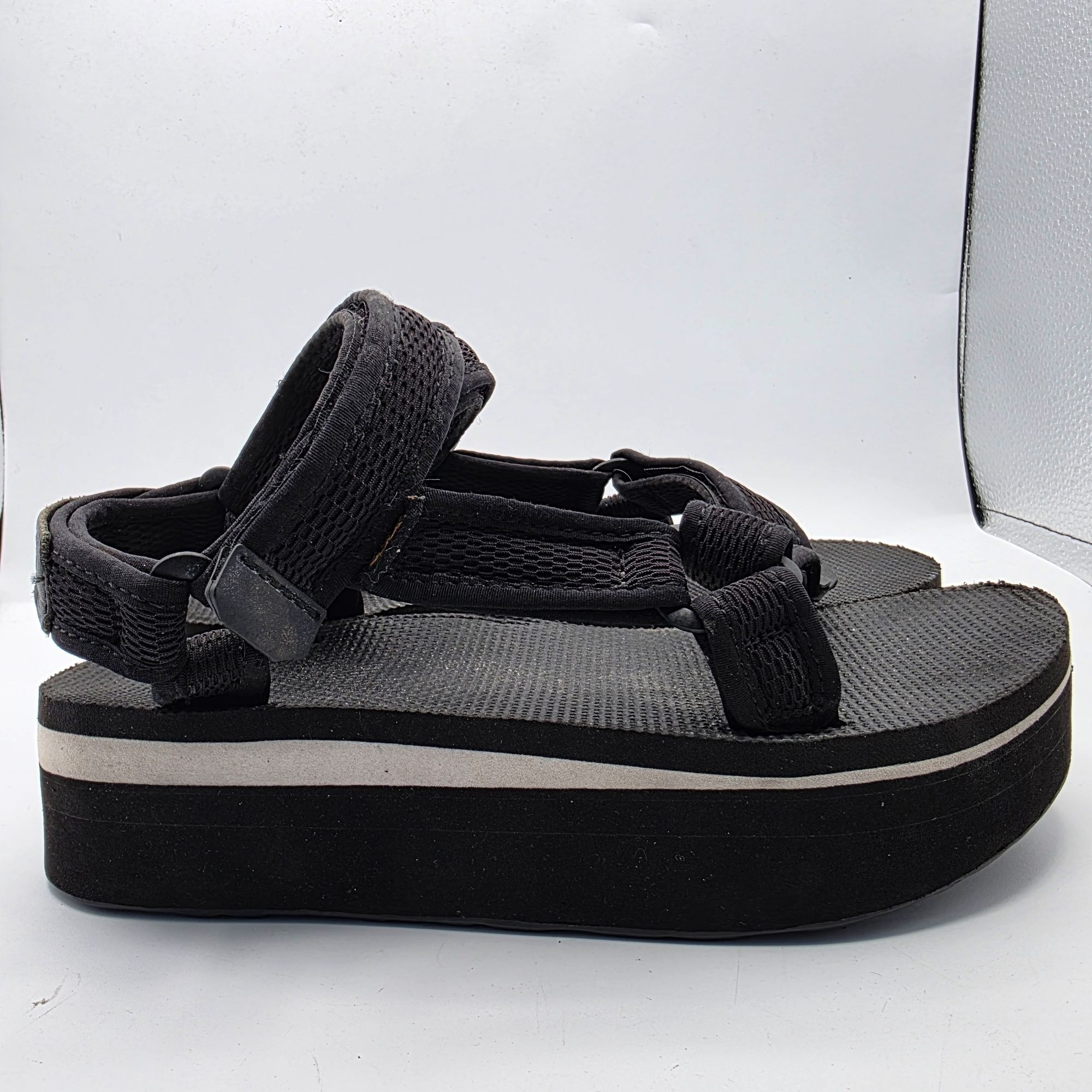 Teva Teva Flatform Universal Mesh Print Womens Size 6 Black Platf Size US 6 / IT 36 - 12 Thumbnail