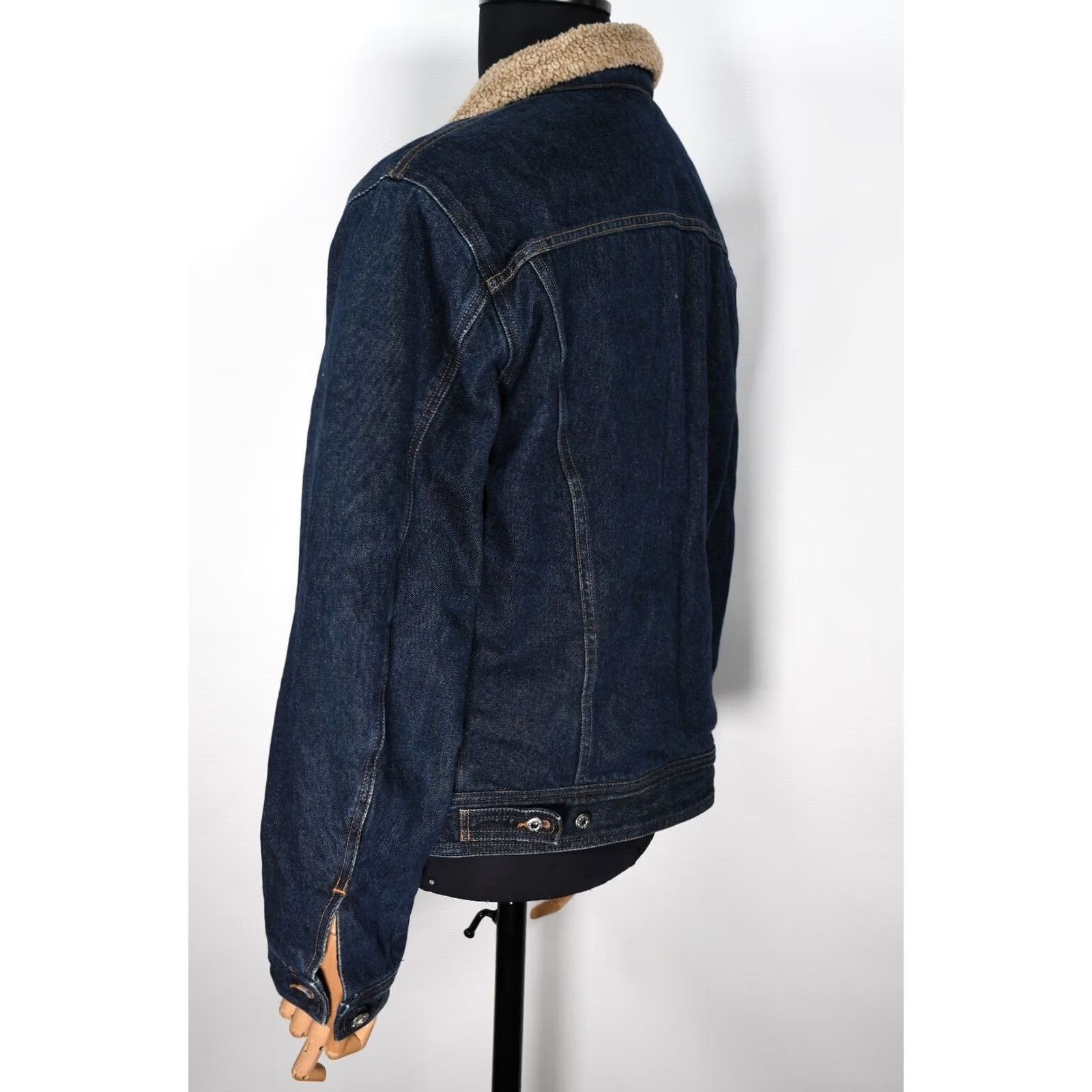 Dolce & Gabbana DOLCE&GABBANA Blue Denim Sherpa Cropped Jacket XL Men Denim Jacket Blues 90s Jeans style, Casual, Button 100% Cotton Blue Mens XL - Vintage? Size US XL / EU 56 / 4 - 5 Thumbnail