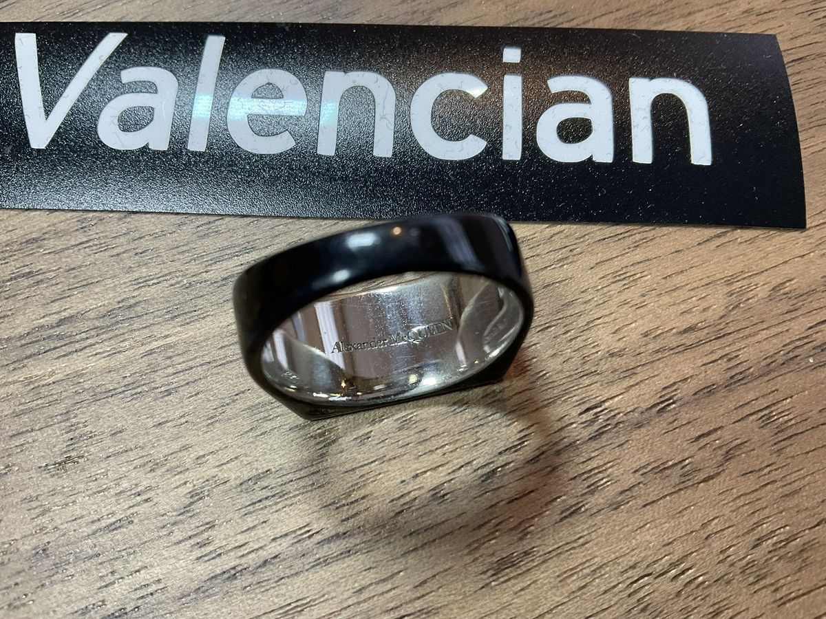 Alexander McQueen Alexander McQueen graffiti ring Size ONE SIZE - 5 Thumbnail
