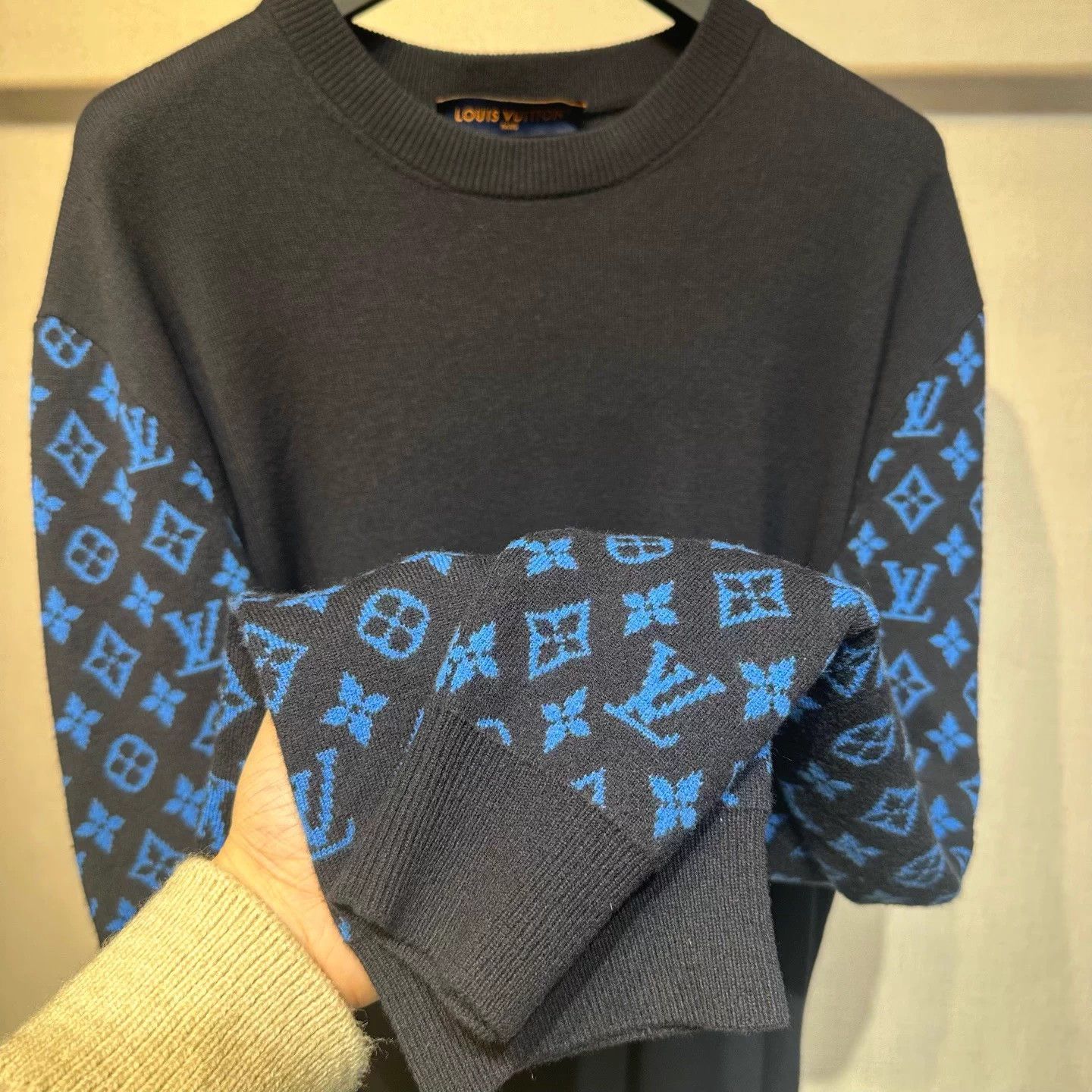 Louis Vuitton LV Monogram black blue cblk crewneck sweater L NWT Size US L / EU 52-54 / 3 - 4 Thumbnail