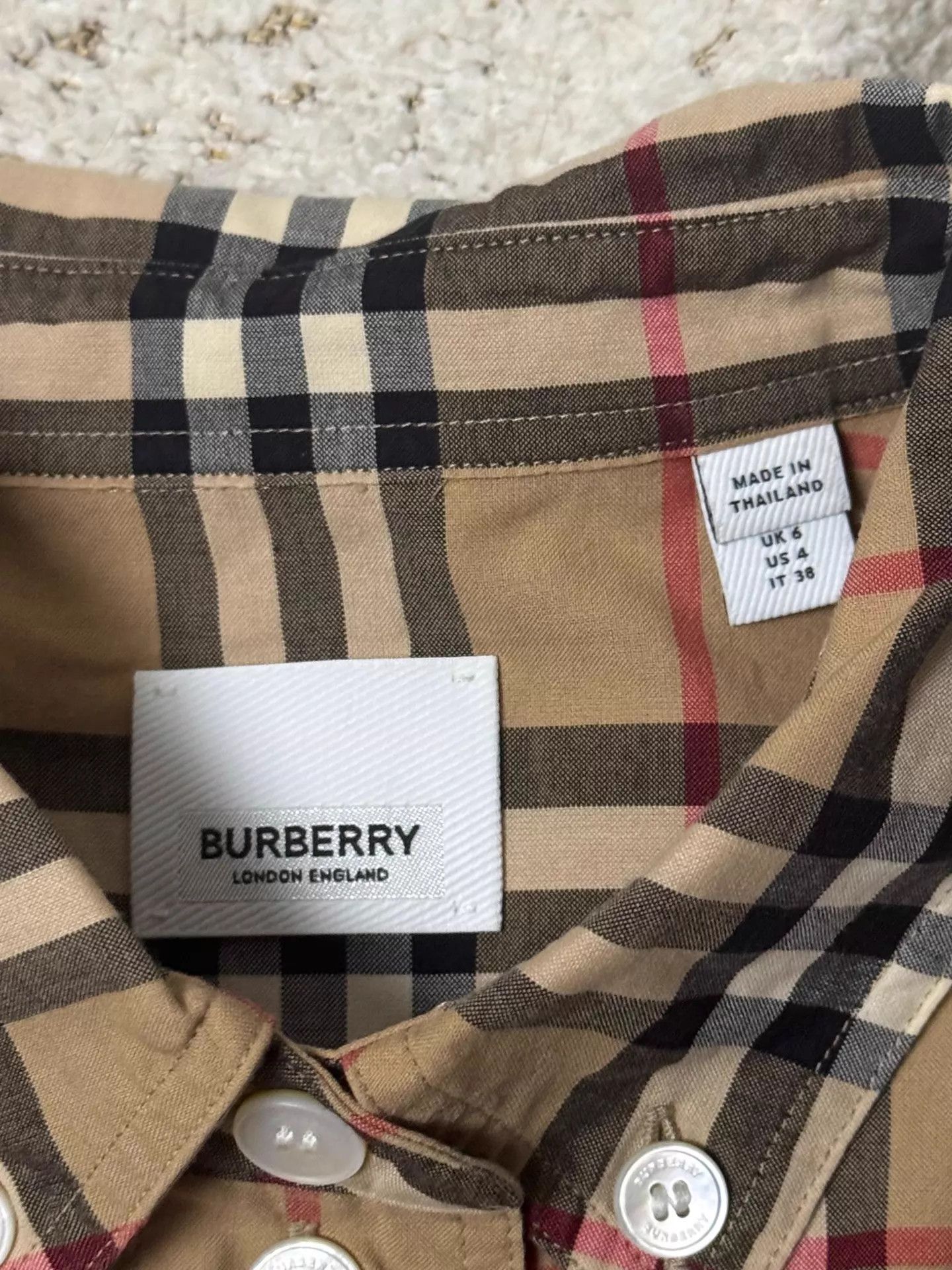 Burberry Burberry Women's Double Pocket Check Shirt UK6 Size S / US 4 / IT 40 - 2 Thumbnail