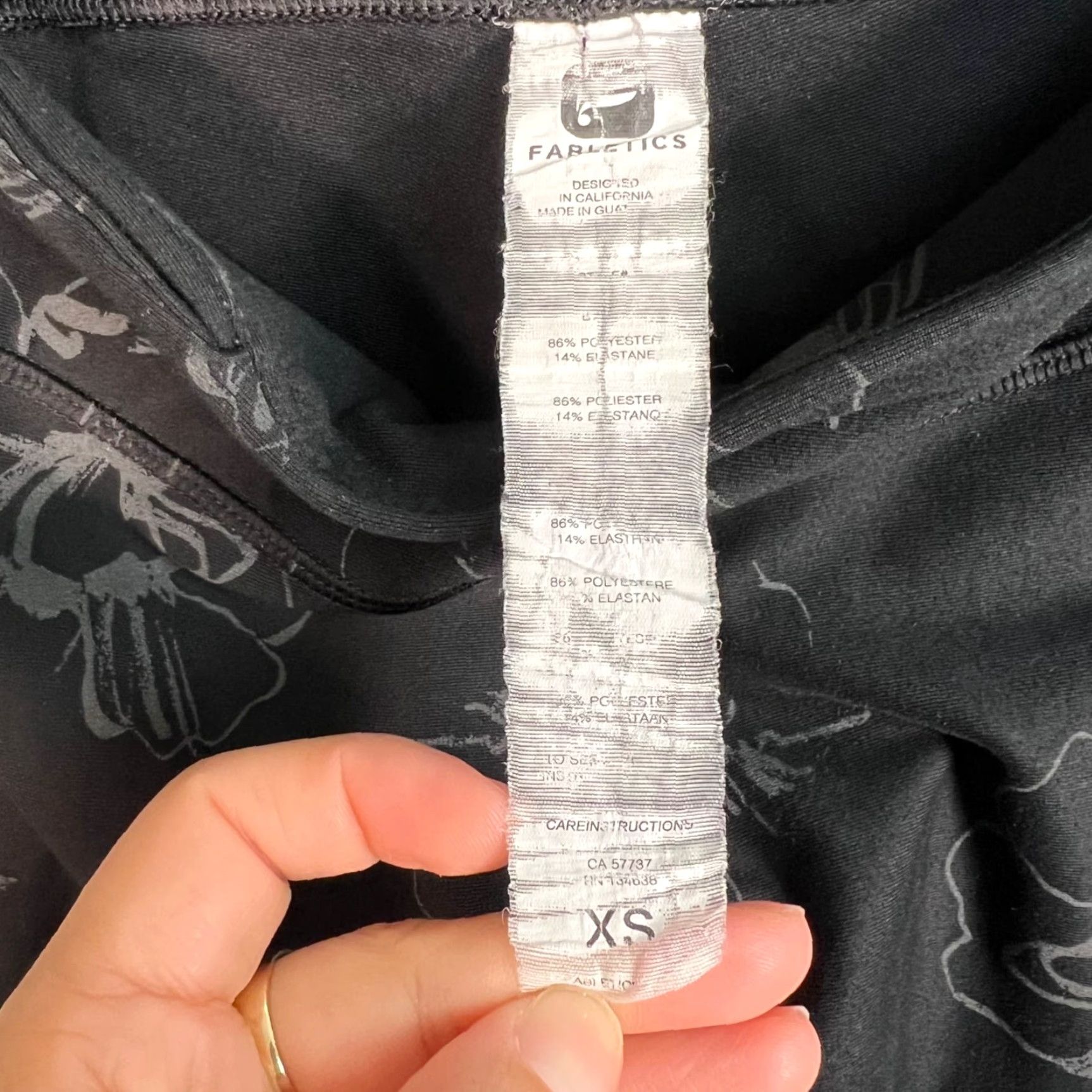 Fabletics VINTAGE Fabletics Womens XS Black Floral Print High-Waisted Leggings Size 26" / US 2 / IT 38 - 3 Thumbnail