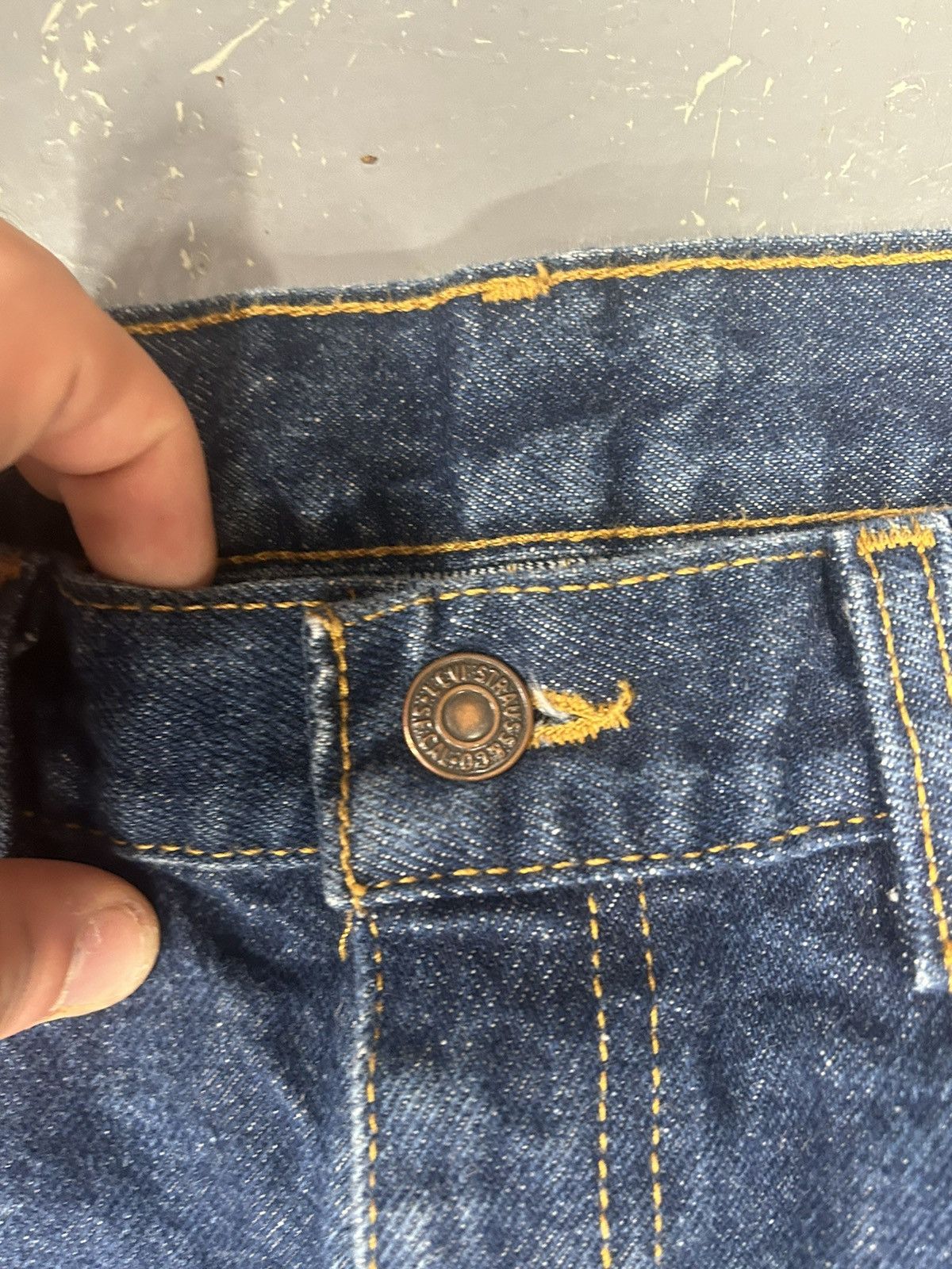 Levi's × Vintage Crazy Vintage 90s Essential Levi’s Orange Tab Baggy Jeans Size US 33 - 4 Thumbnail