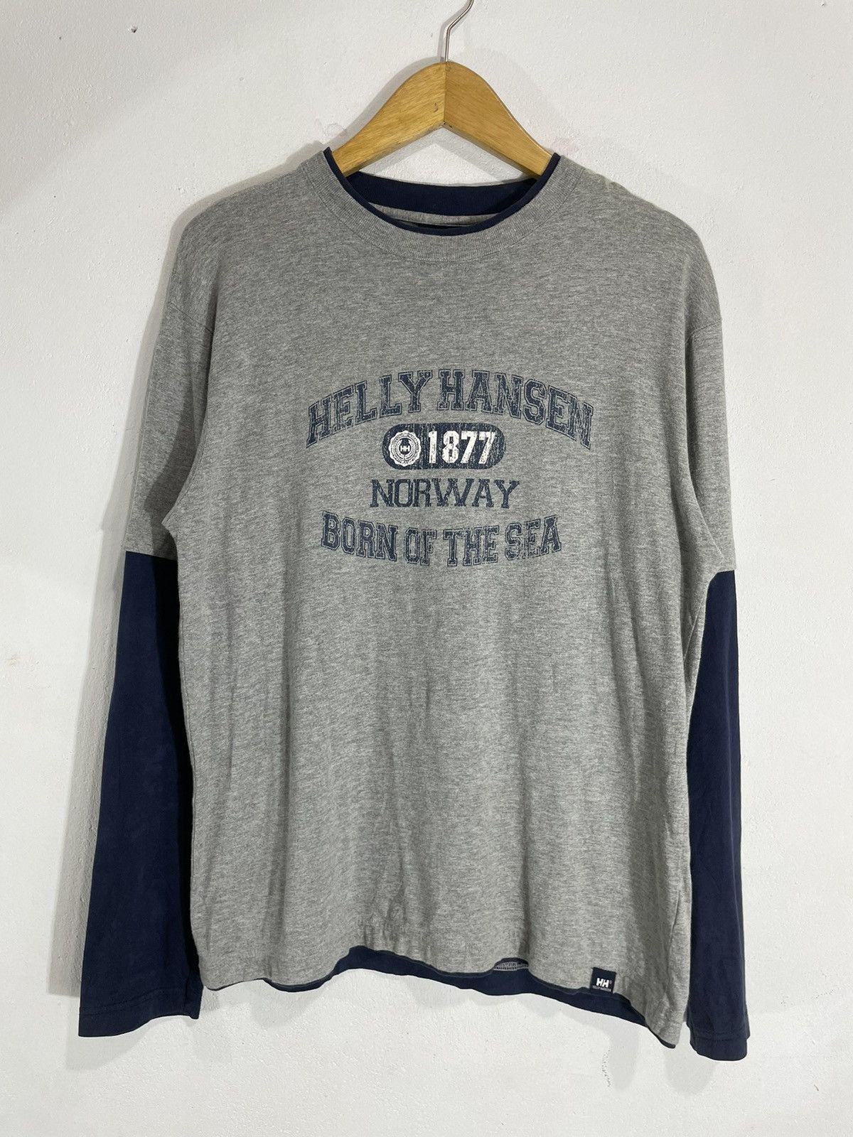 2000s Helly hansen long sleeve double layer balenciaga style