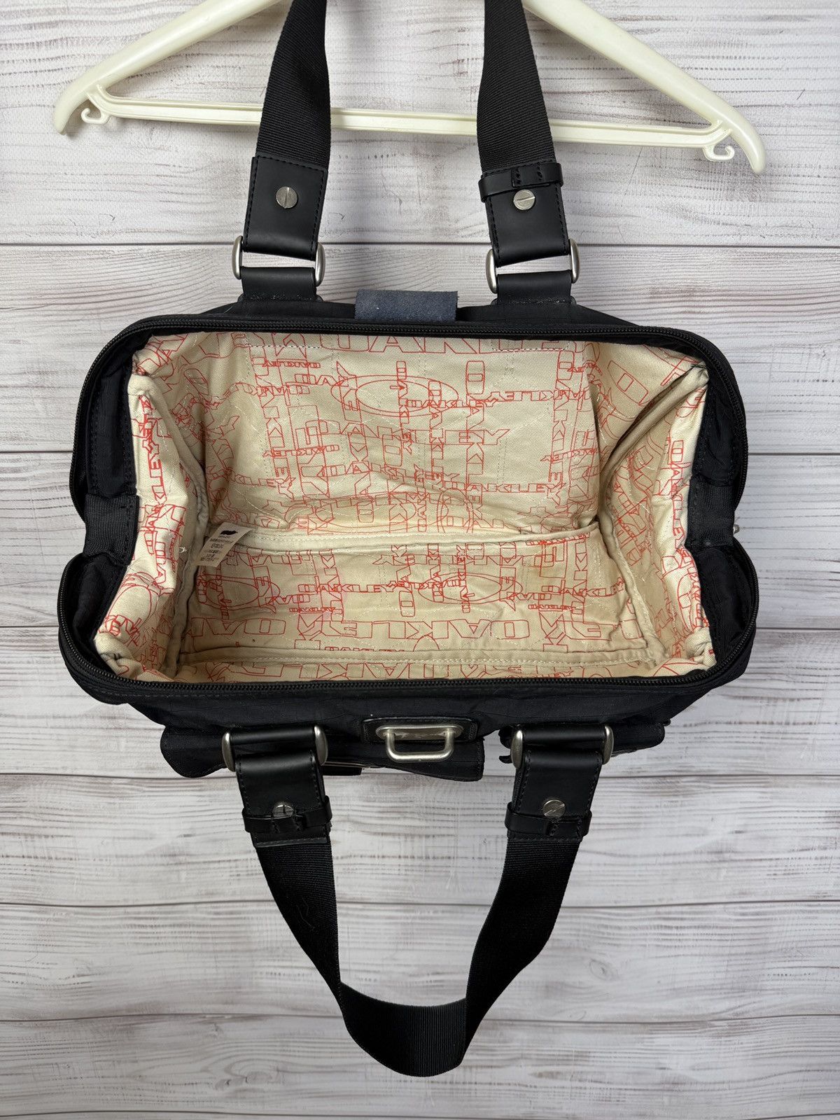 Oakley Oakley Vintage Hand bag y2k Size ONE SIZE - 8 Thumbnail