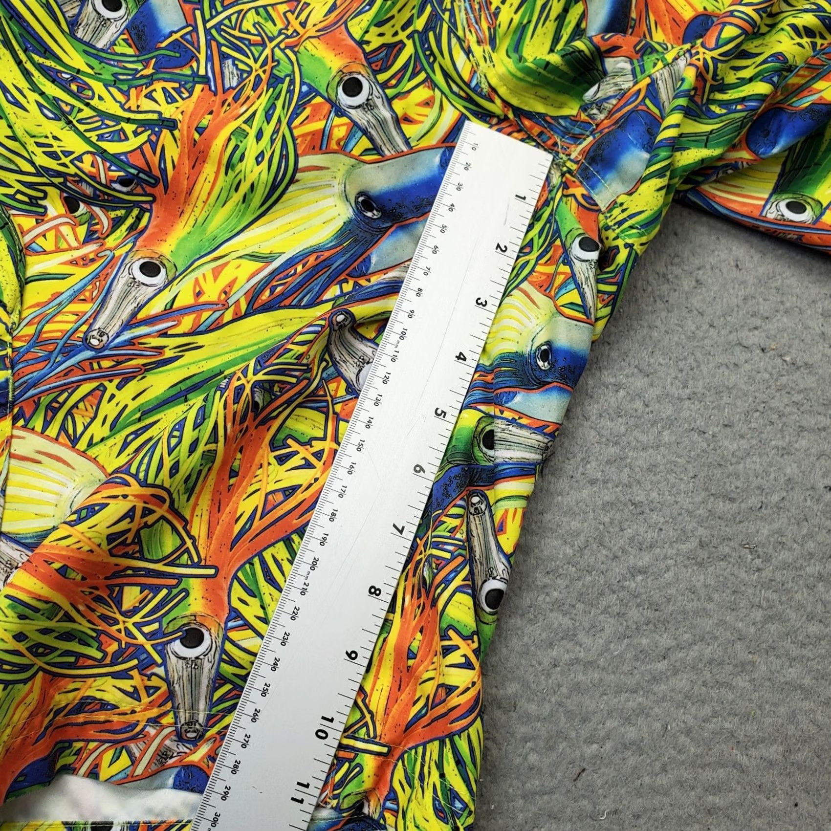Vintage Columbia Mens 38 Multi Squid Lure Print PFG Fishing Board Shorts Shirt Bottom Mens Size US 38 / EU 54 - 5 Thumbnail