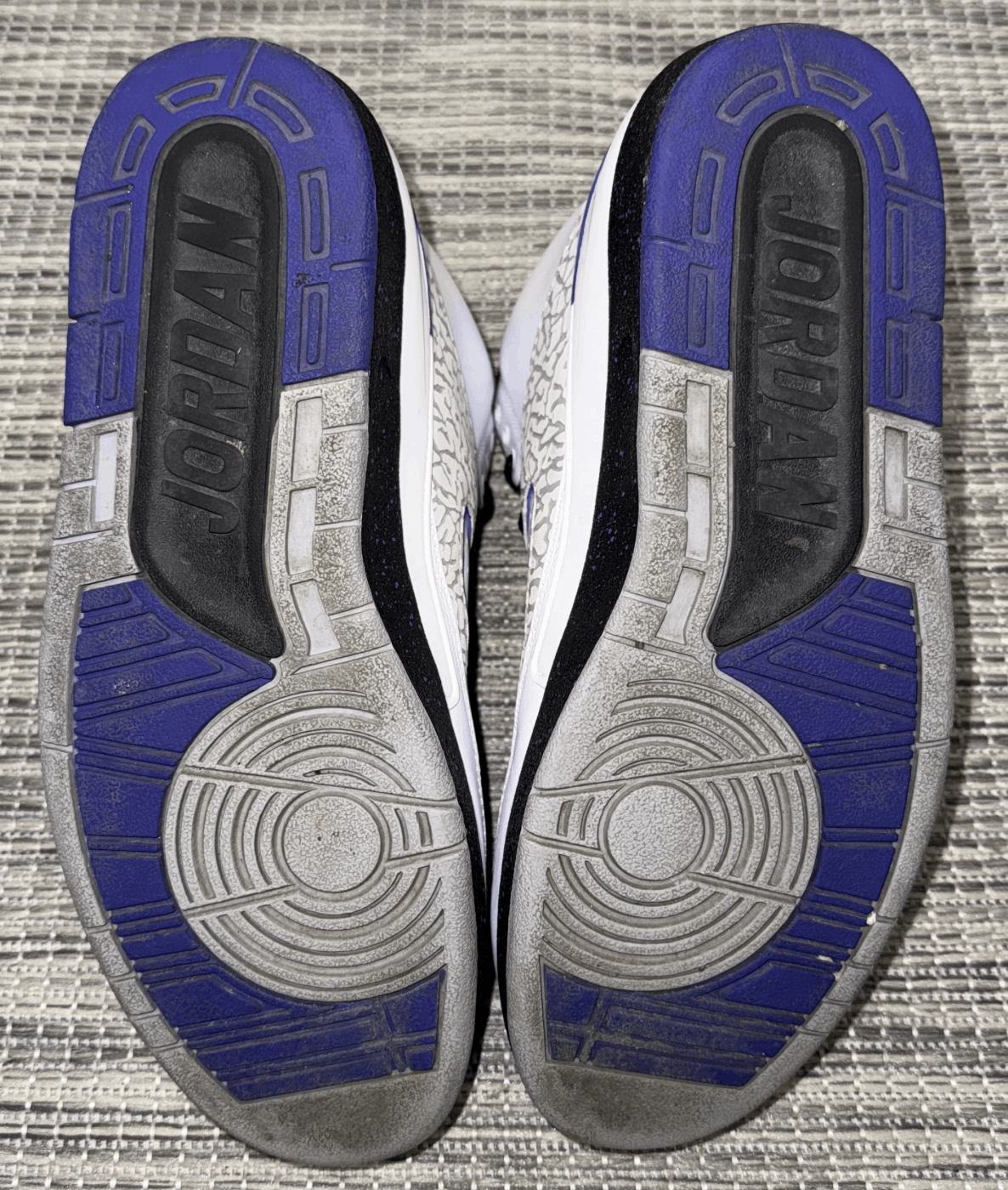 Jordan Brand Air Jordan 2 "Concord" Size US 9 / EU 42 - 4 Thumbnail