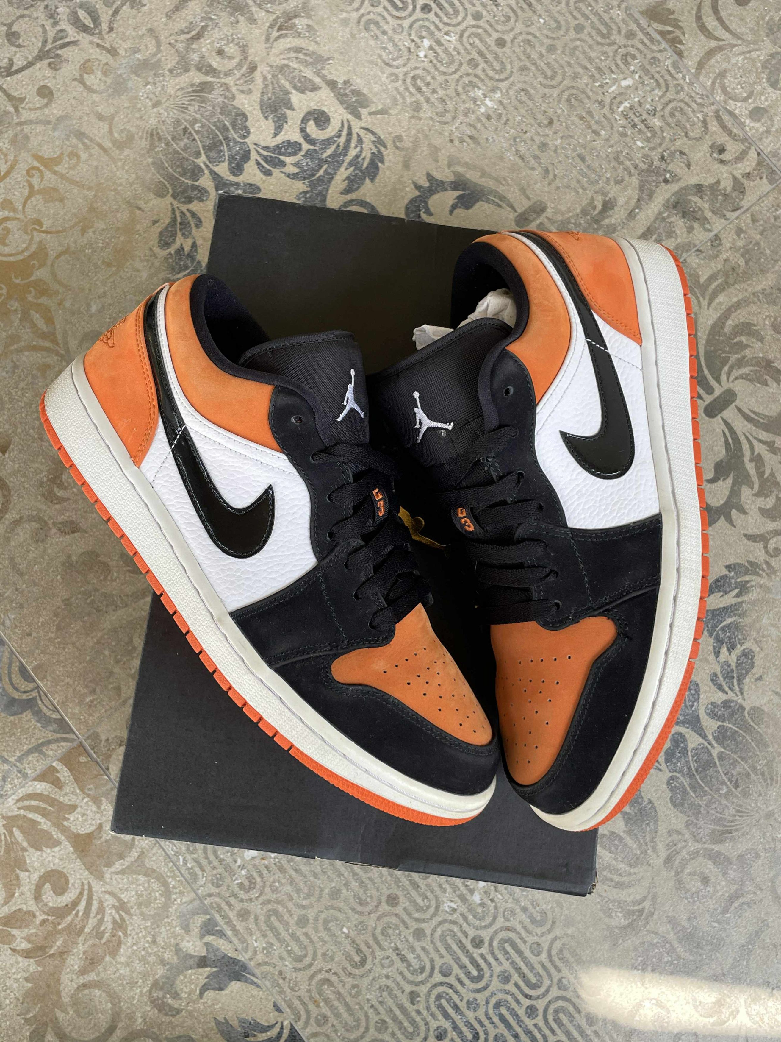 Mens Air Jordan 1 Low Shattered Backboard US 9 EU 42.5