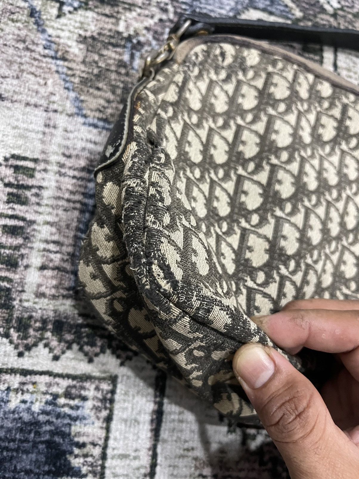 Christian Dior Monsieur × Vintage Vintage 80s Christian Dior Monogram Distressed Sling Bag Size ONE SIZE - 9 Thumbnail