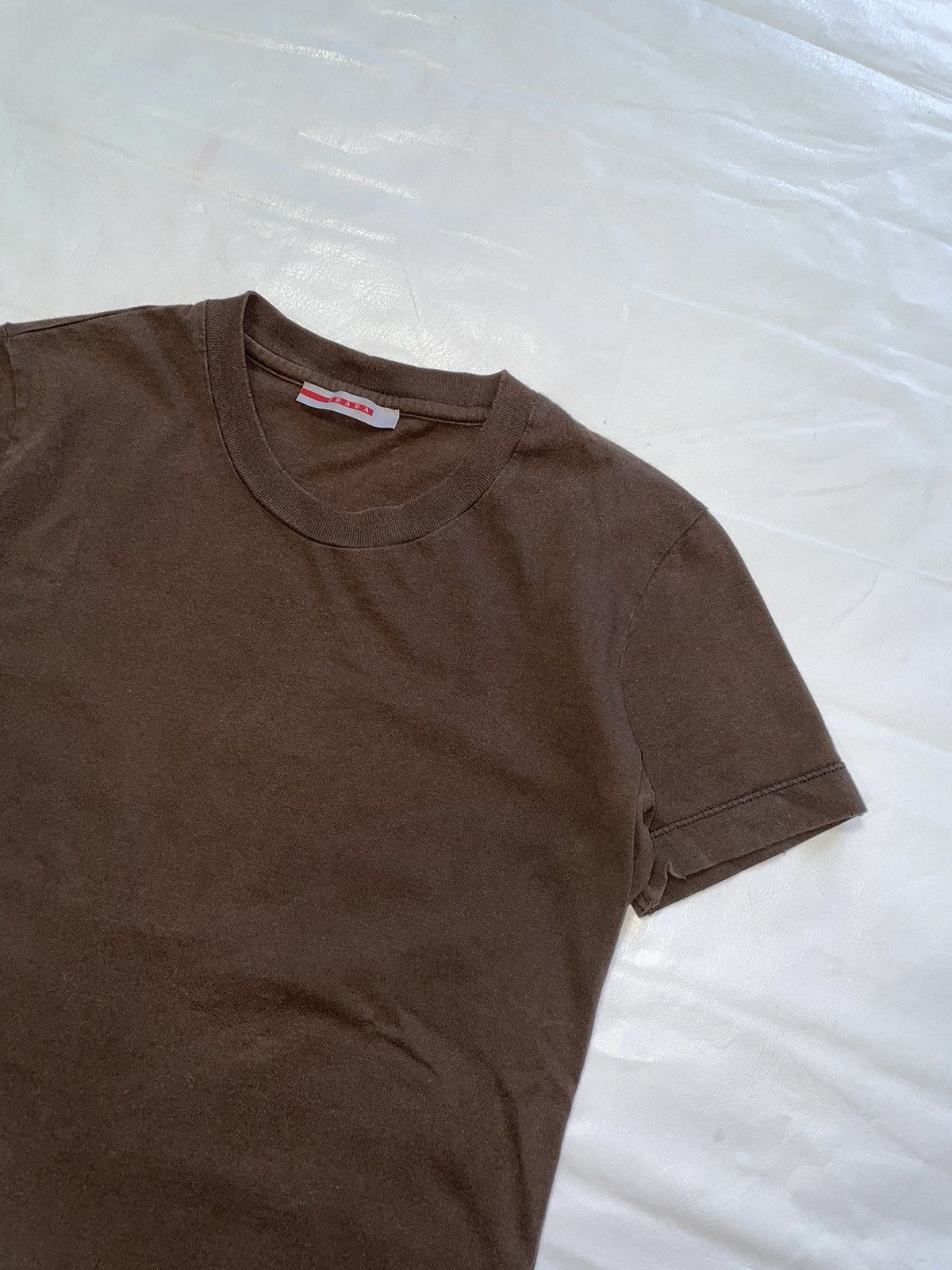 Prada Prada Vinnie Ray AW 2006/07 vintage T shirt Size S / US 4 / IT 40 - 8 Thumbnail