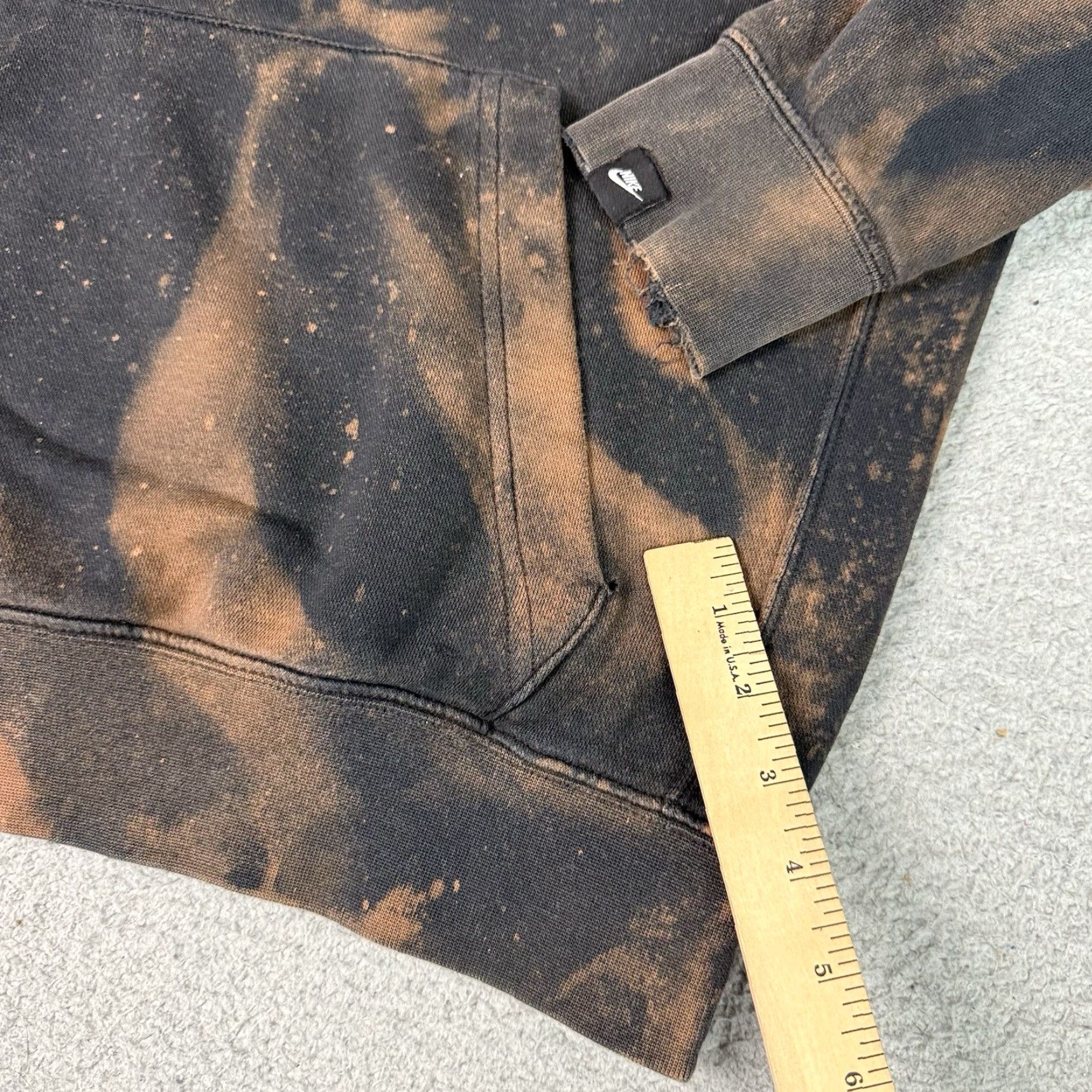 Nike VINTAGE Nike Hoodie Adult Medium Black Bleached Dyed Sweatshirt Grunge Skate Distressed Size US M / EU 48-50 / 2 - 7 Thumbnail