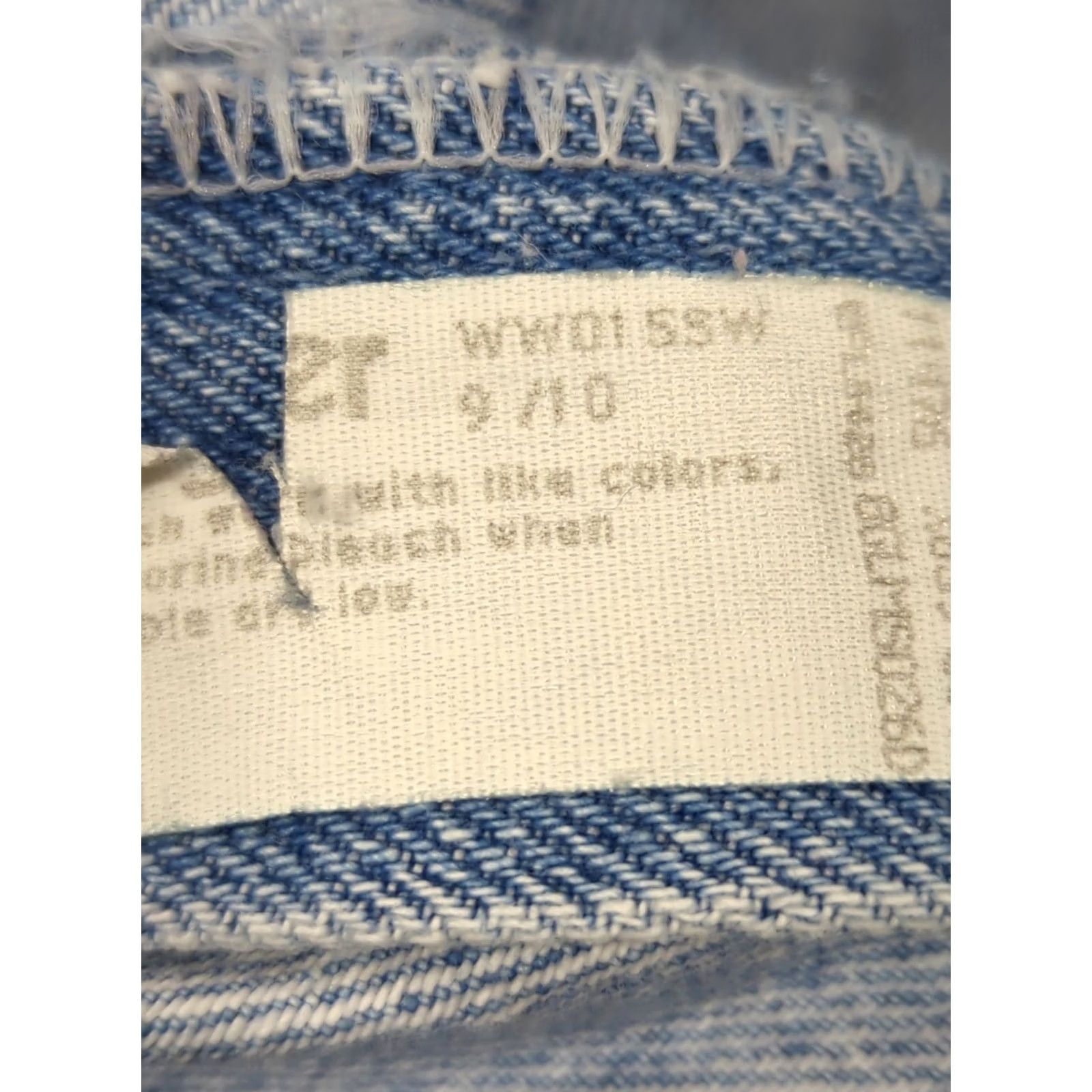 Wrangler VINTAGE Wrangler Shorts Women's 9 Denim Blue 90s Western 5-Pocket Wrangler Brand Regular Mom Rise See Pictures US Made XS? Size 30" / US 8 / IT 44 - 7 Thumbnail