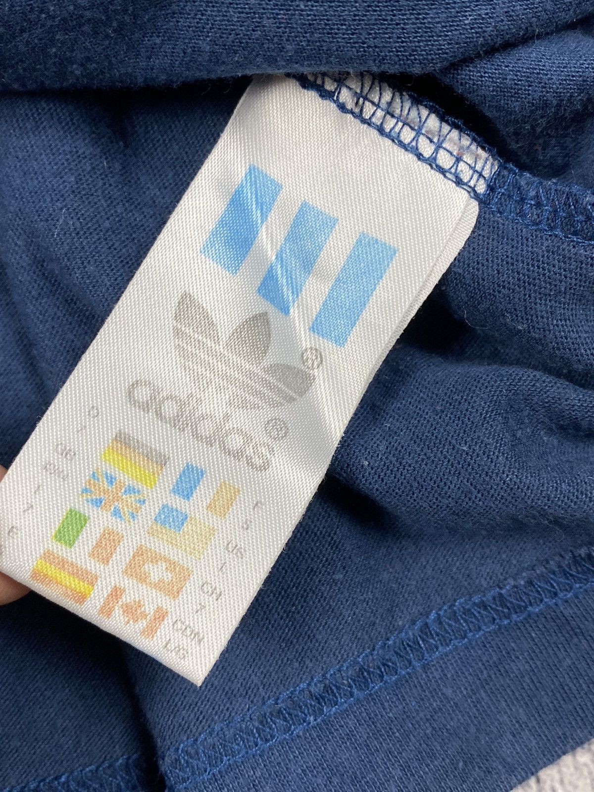 Adidas Vintage 90s Adidas Reflective Drill Big Logo Tee T Shirt Size US L / EU 52-54 / 3 - 9 Thumbnail