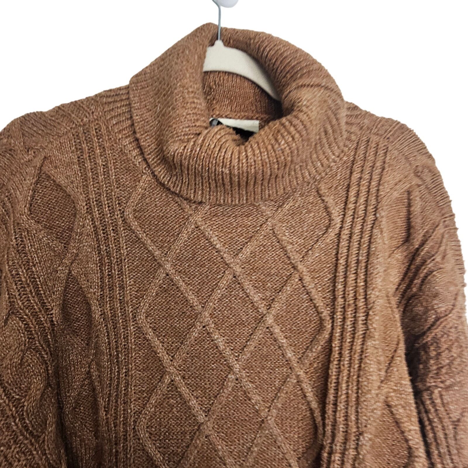 Elie Tahari Elie Tahari Womens Cable Knit Fisherman Turtleneck Sweater M Size M / US 6-8 / IT 42-44 - 2 Thumbnail