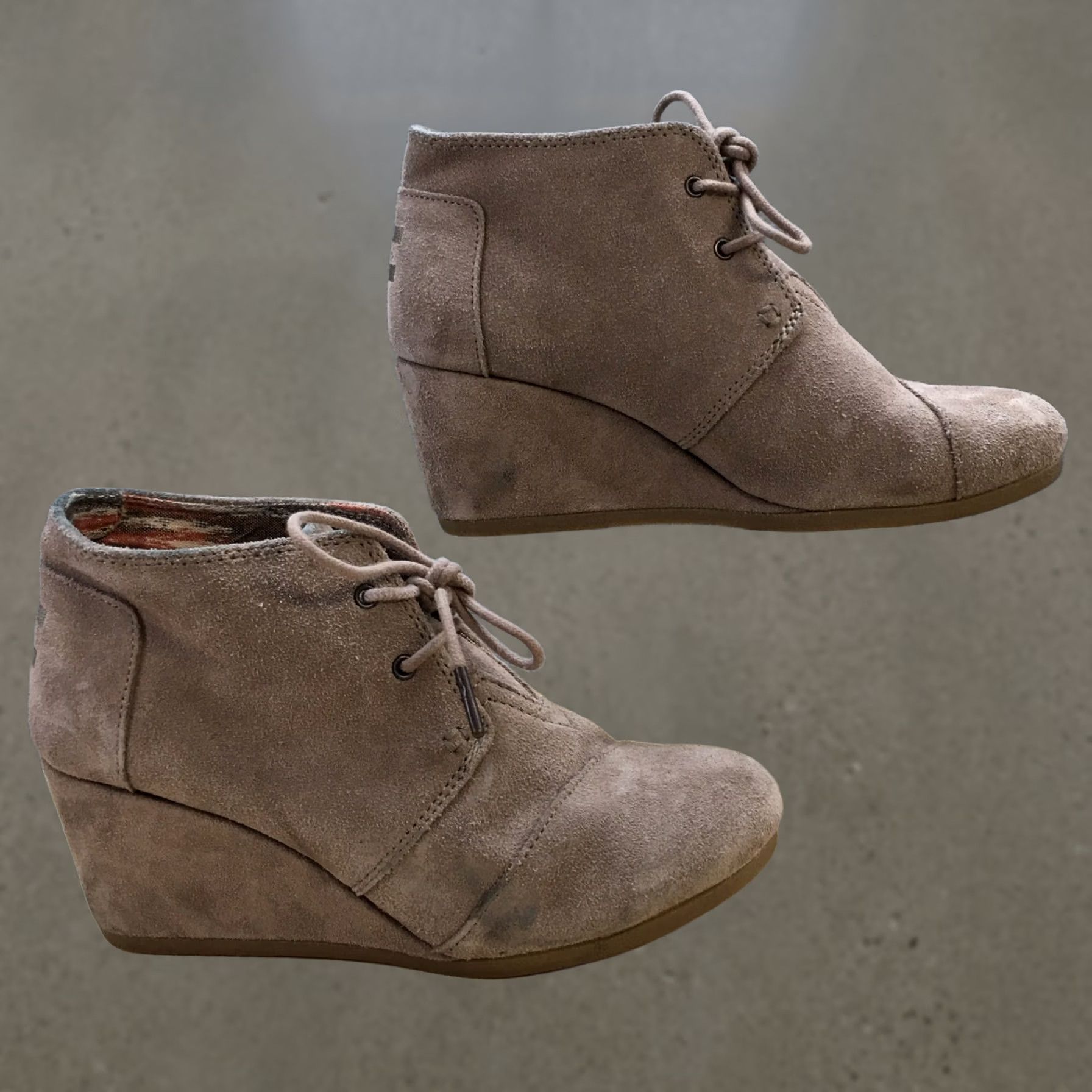 Toms TOMS Desert Wedge Ankle Bootie Womens 8.5 Brown Suede Lace Up Size US 9 / IT 39 - 1 Thumbnail