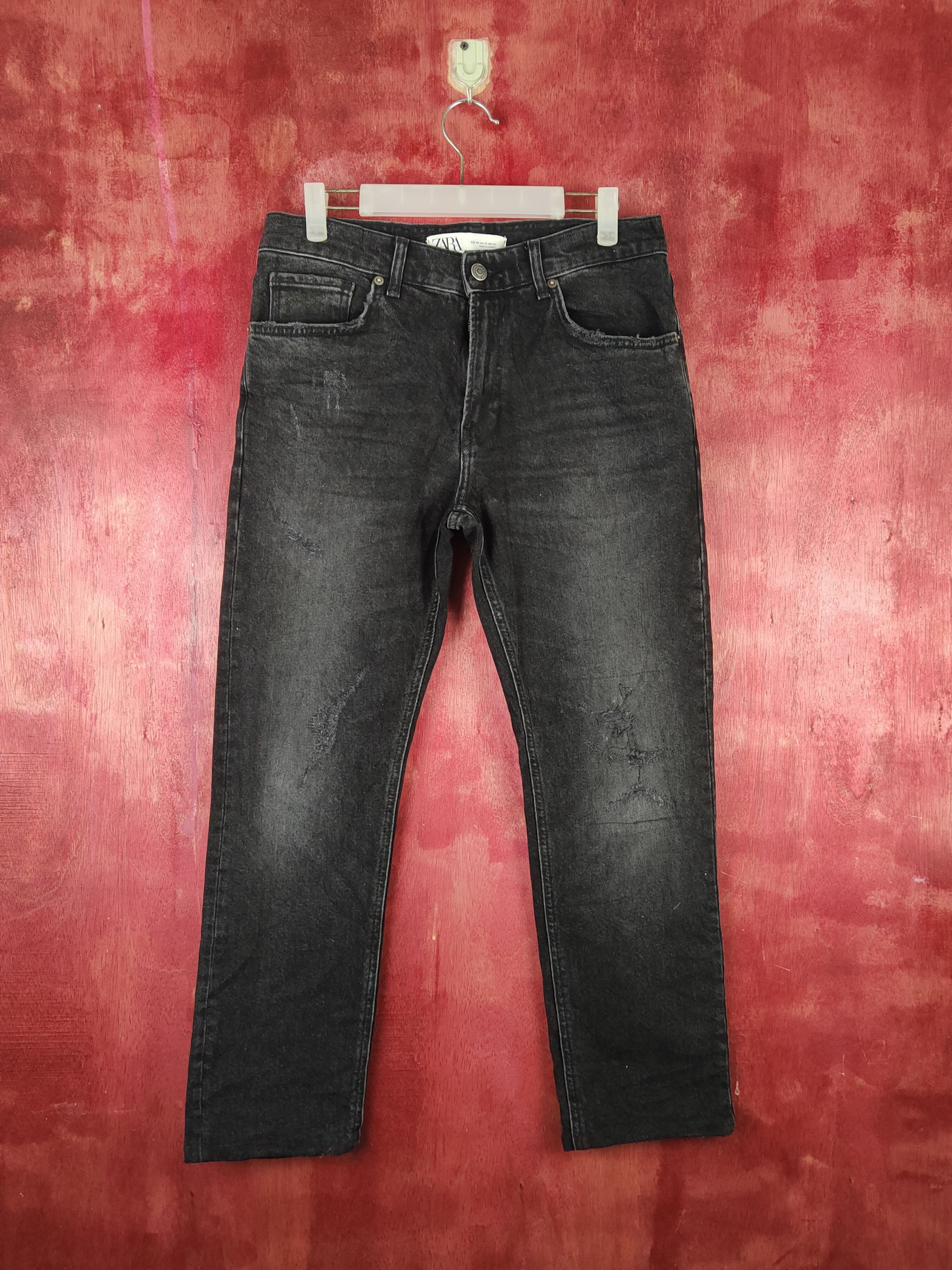 Japanese Brand Zara Black Distressed Ripped denim Jeans #S1659 Size US 31 - 1 Thumbnail