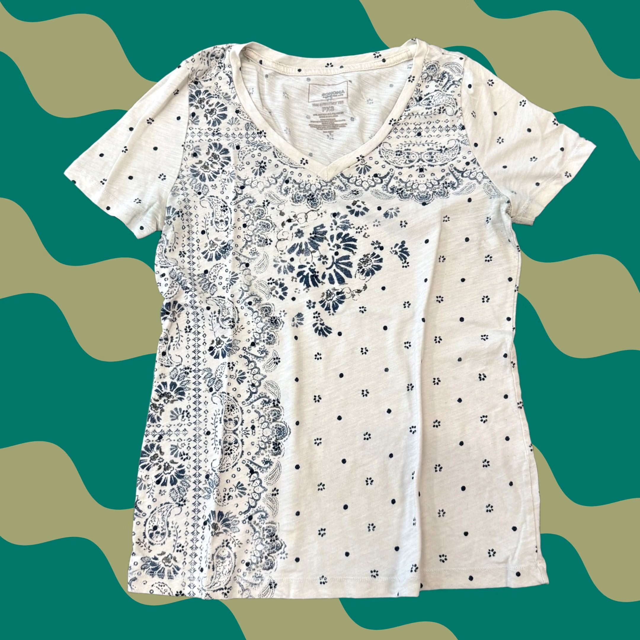 Vintage VINTAGE Sonoma Graphic Tee Women's Small White Paisley Floral Grunge Y2K Shirt Size S / US 4 / IT 40 - 1 Thumbnail