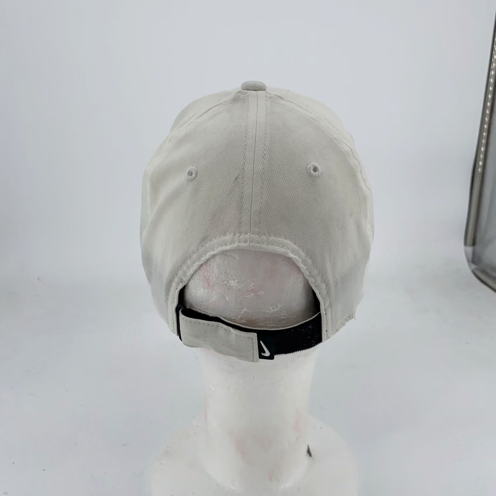 Nike Nike Hat Cap Strap Back White Black Swoosh Embroidered Cotton Mens Golf Athletic Size ONE SIZE - 3 Thumbnail