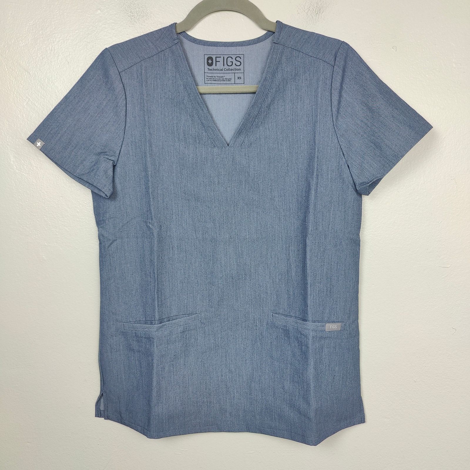 Other Figs Casma Scrub Top Womens XS Heather Denim Gray V-Neck Size XS / US 0-2 / IT 36-38 - 1 Thumbnail