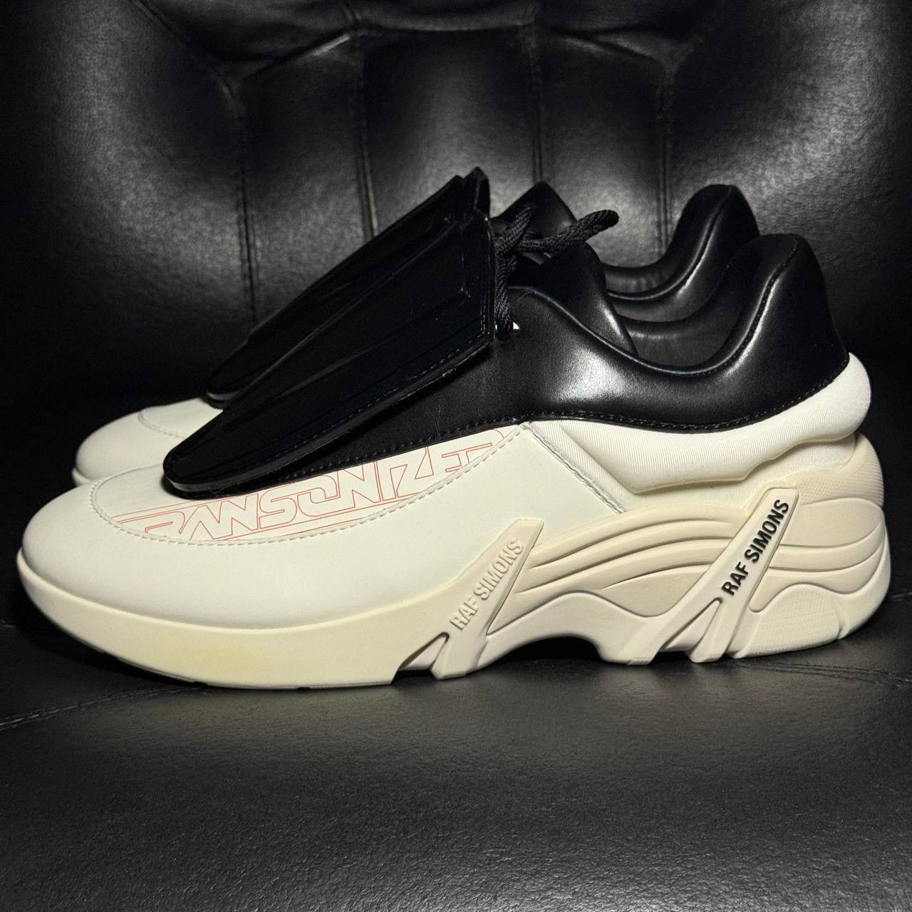 Raf Simons Raf Simons Antei White Black Size US 7 / EU 40 - 3 Thumbnail