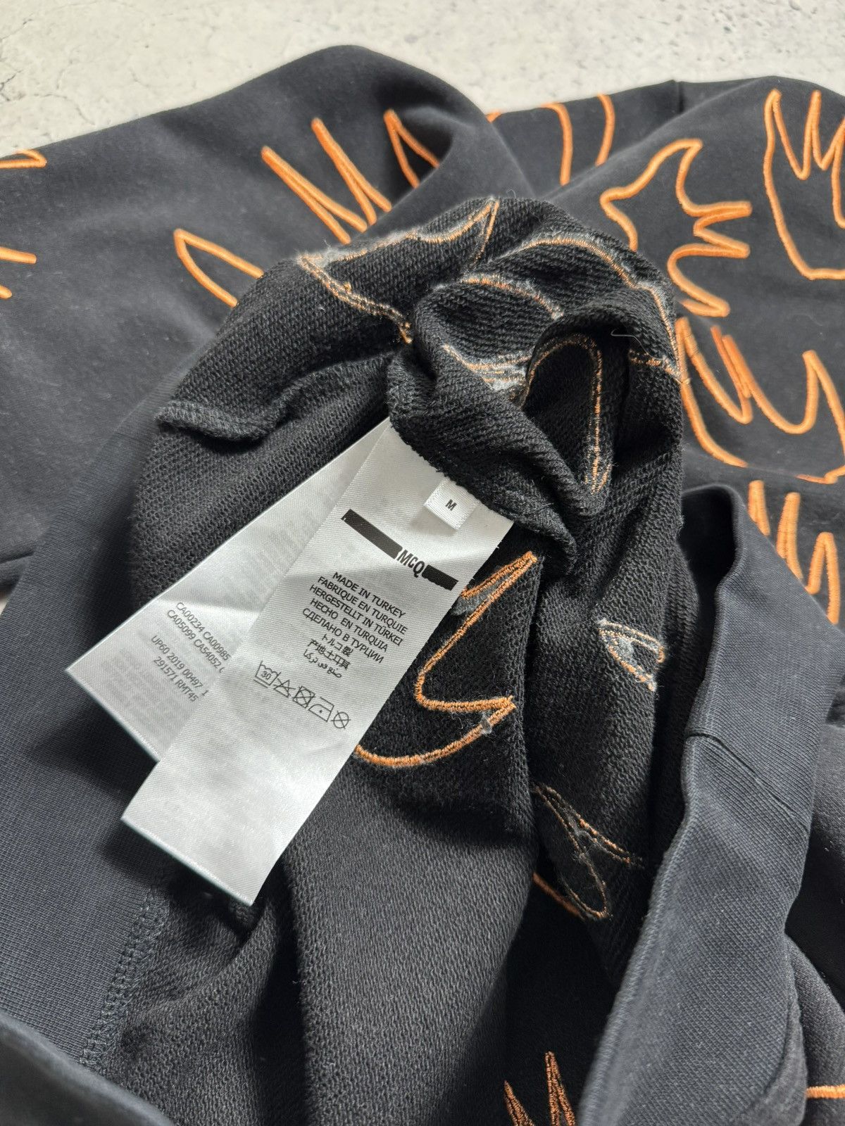 Alexander McQueen Alexander Mcqueen MCQ Black Luxury Sweatshirt Size M Size US M / EU 48-50 / 2 - 7 Thumbnail