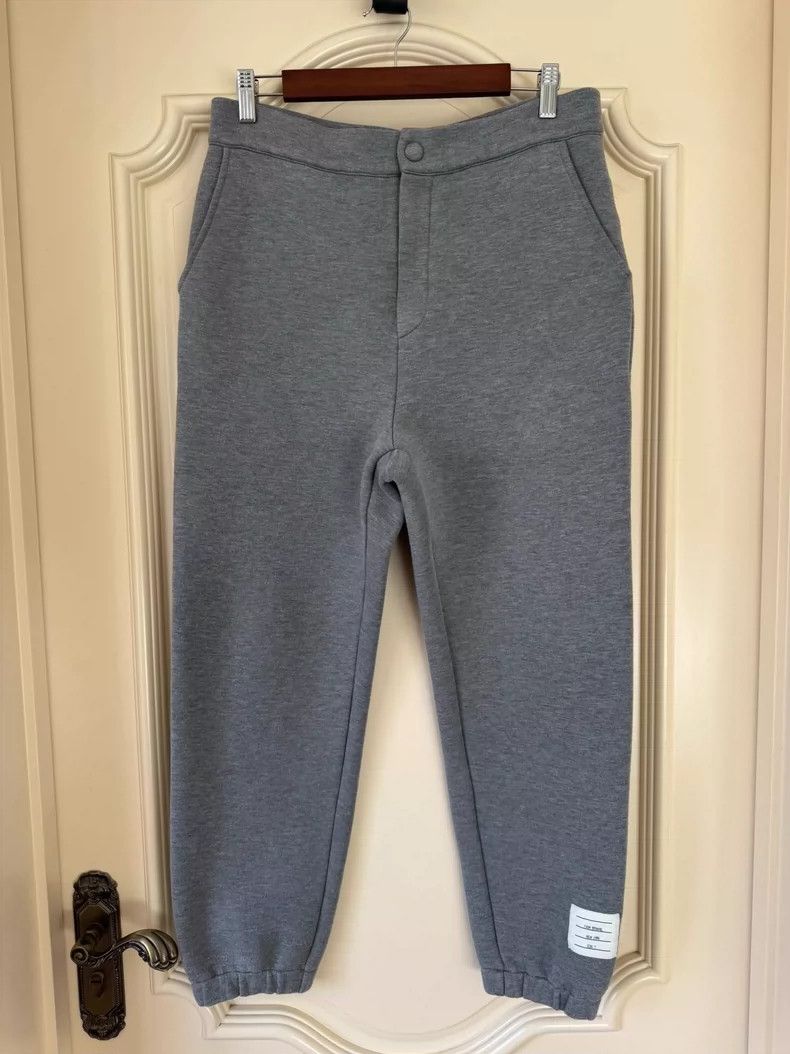 Thom Browne Thom browne Size 2 Gray cotton straight sports pants 2504- Size US 30 / EU 46 - 1 Thumbnail