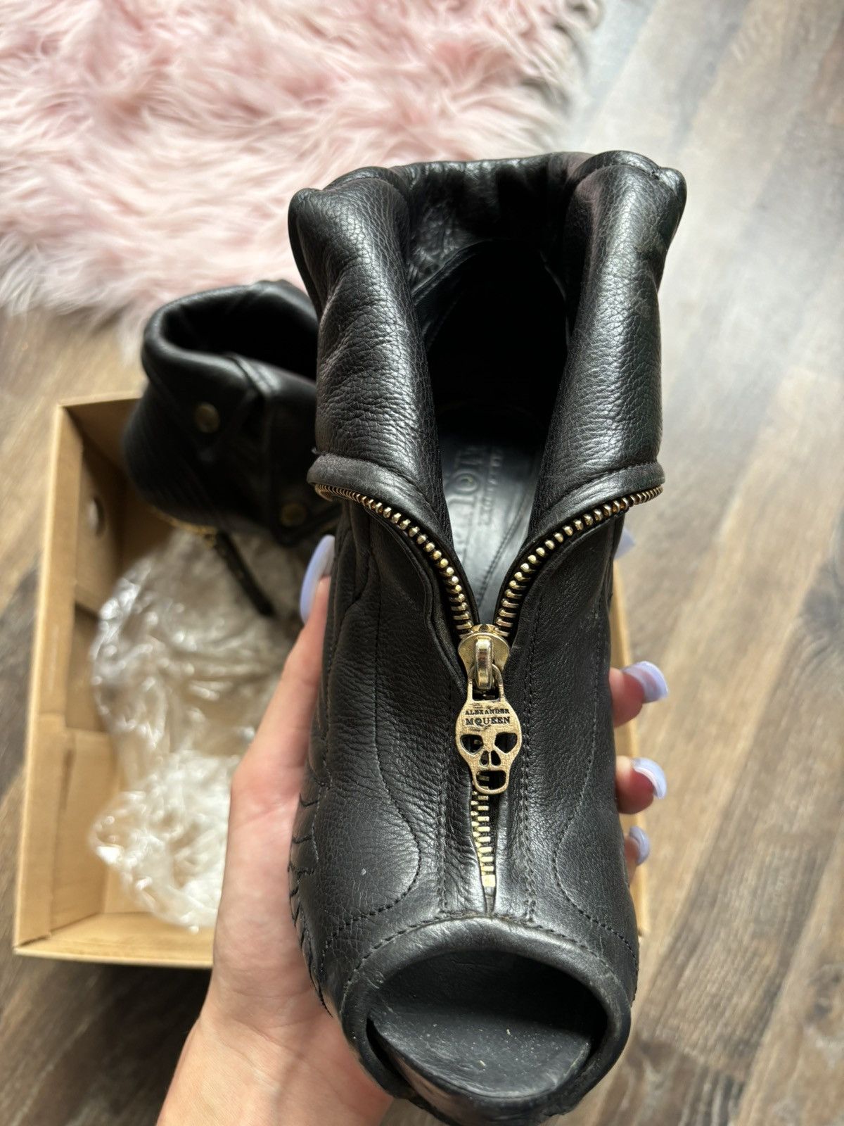Alexander McQueen × Vintage ALEXANDER MCQUEEN SKULL HEELS LEATHER ARCHIVE SHOES BOOTS Size US 8 / IT 38 - 14 Thumbnail