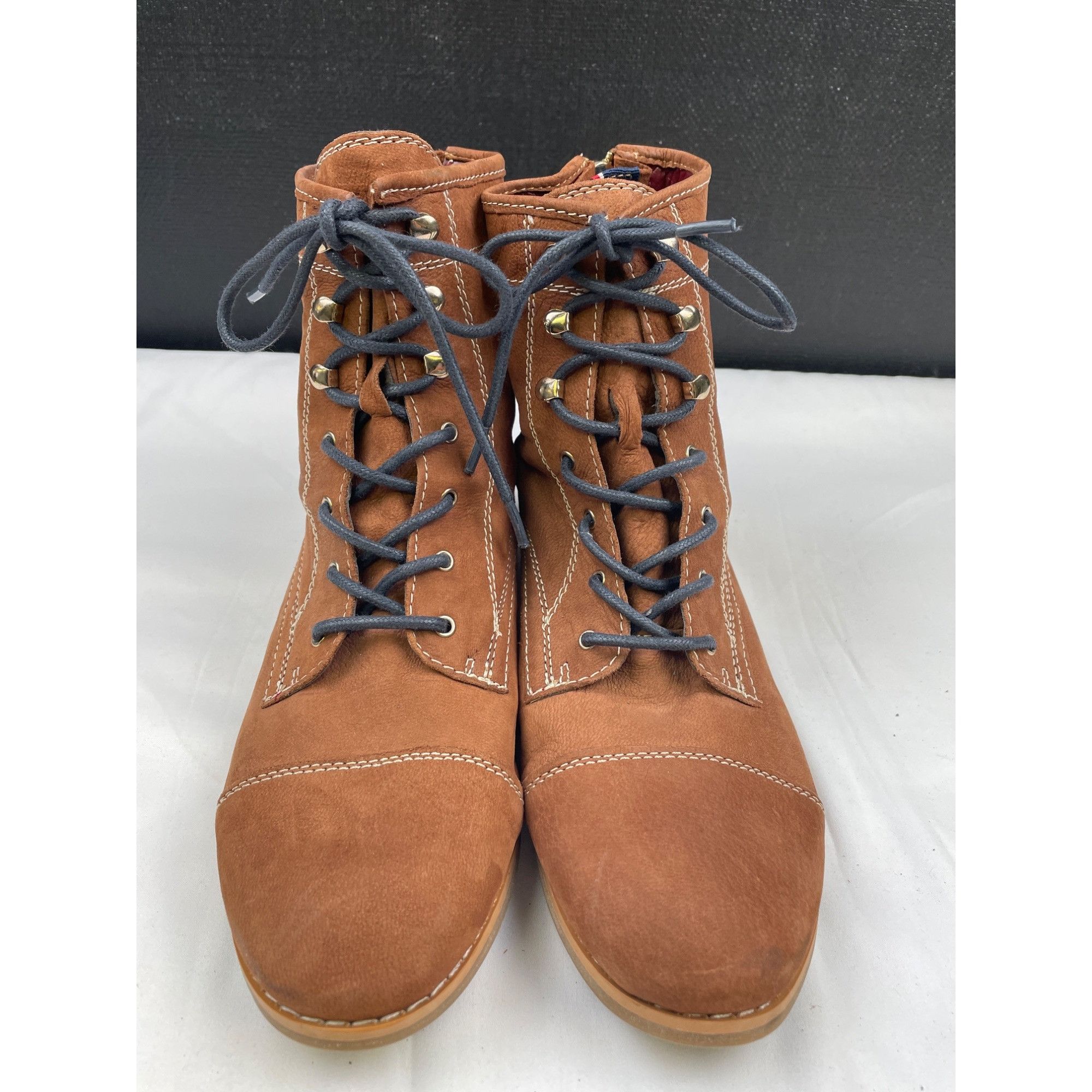 Tommy Hilfiger Tommy Hilfiger Women's Brown Suede Ankle Boots Shoes Size 7. Size US 7.5 / IT 37.5 - 1 Thumbnail