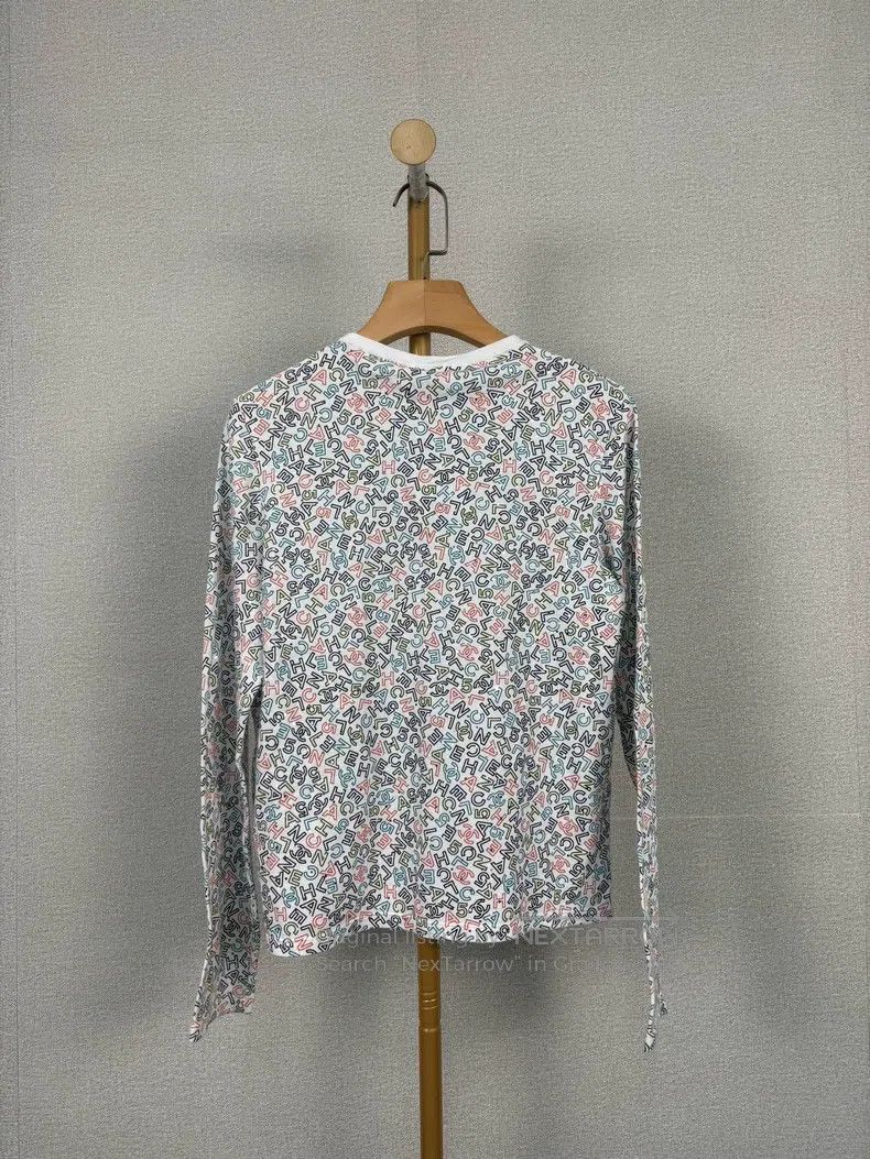 Chanel Chanel Full-print logo sequin long-sleeved T-shirt Size XS / US 0-2 / IT 36-38 - 2 Thumbnail