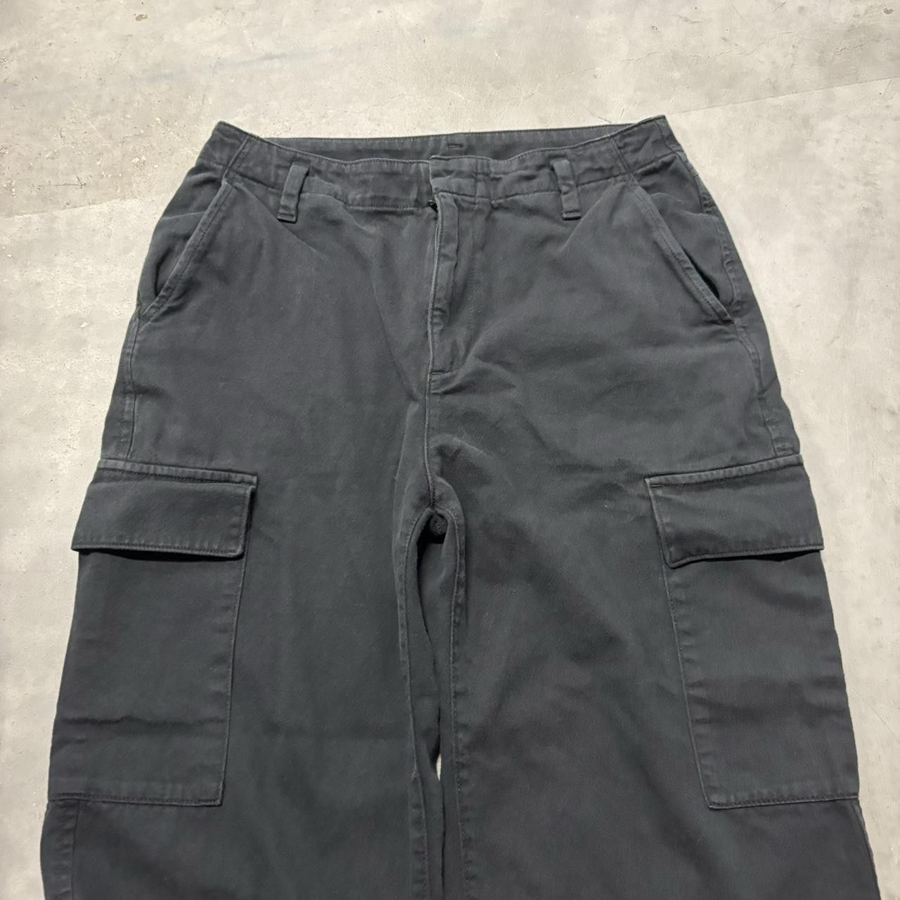 Japanese Brand × Vintage Crazy Vintage Y2K/2000s Black Skater Cargo Pants! Size US 27 - 4 Thumbnail
