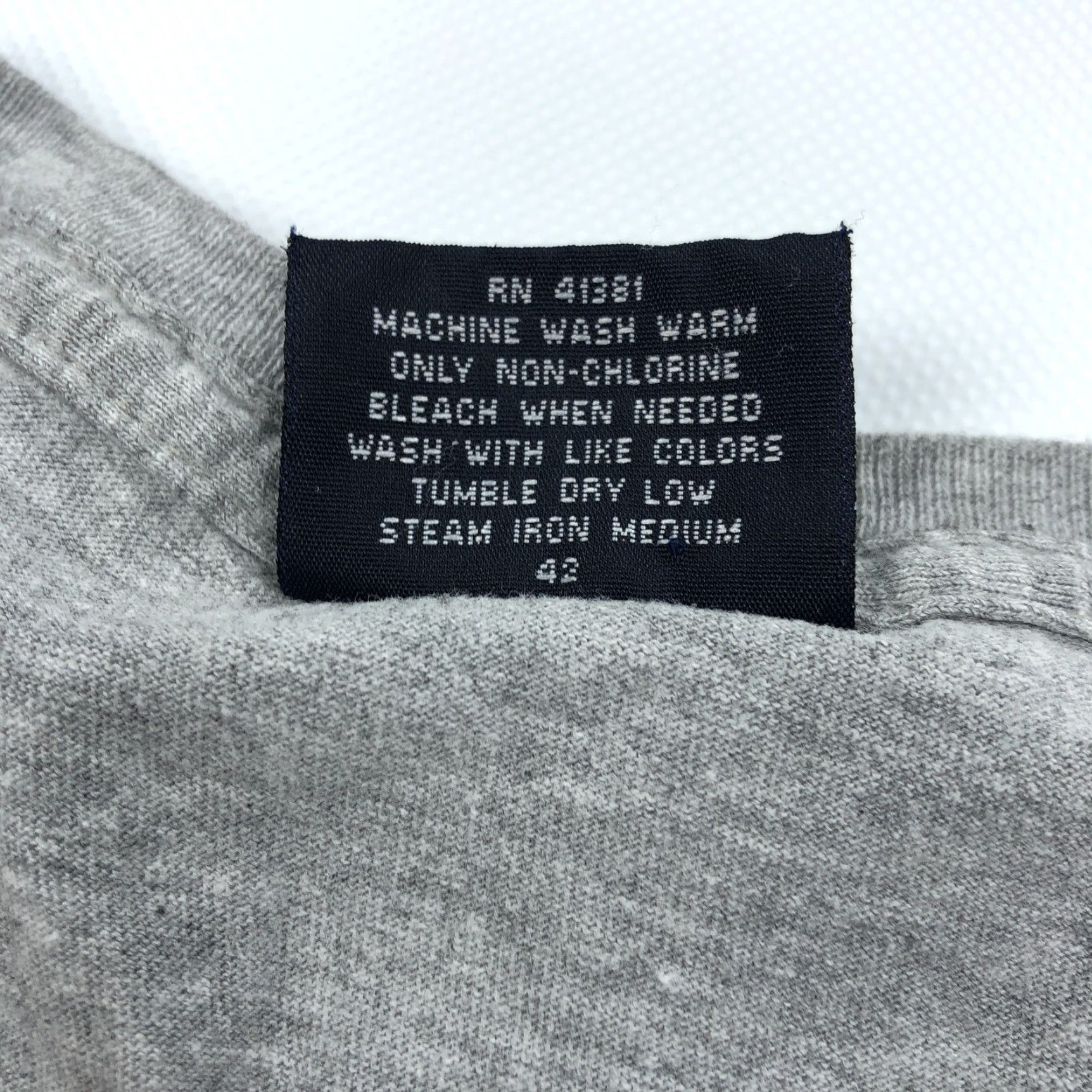 Polo Ralph Lauren VINTAGE Polo Ralph Lauren Men's XL Gray Short Sleeve Crew Neck T-Shirt Size US XL / EU 56 / 4 - 6 Thumbnail