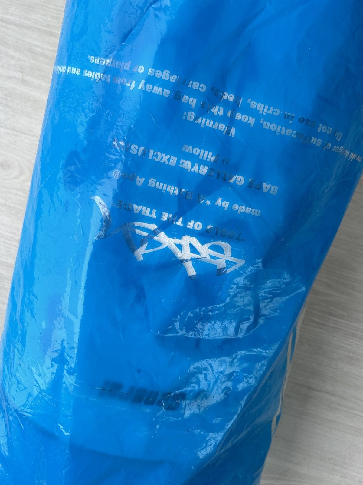 Bape VERY RARE OG 2002 A BATHING APE X STASH SPRAY CAN PLUSH Size ONE SIZE - 6 Thumbnail