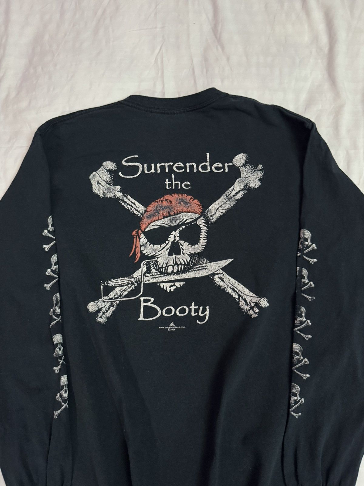 Vintage 2000s Booty Skull Graphic Attack Long Sleeve Tees Size US M / EU 48-50 / 2 - 2 Thumbnail